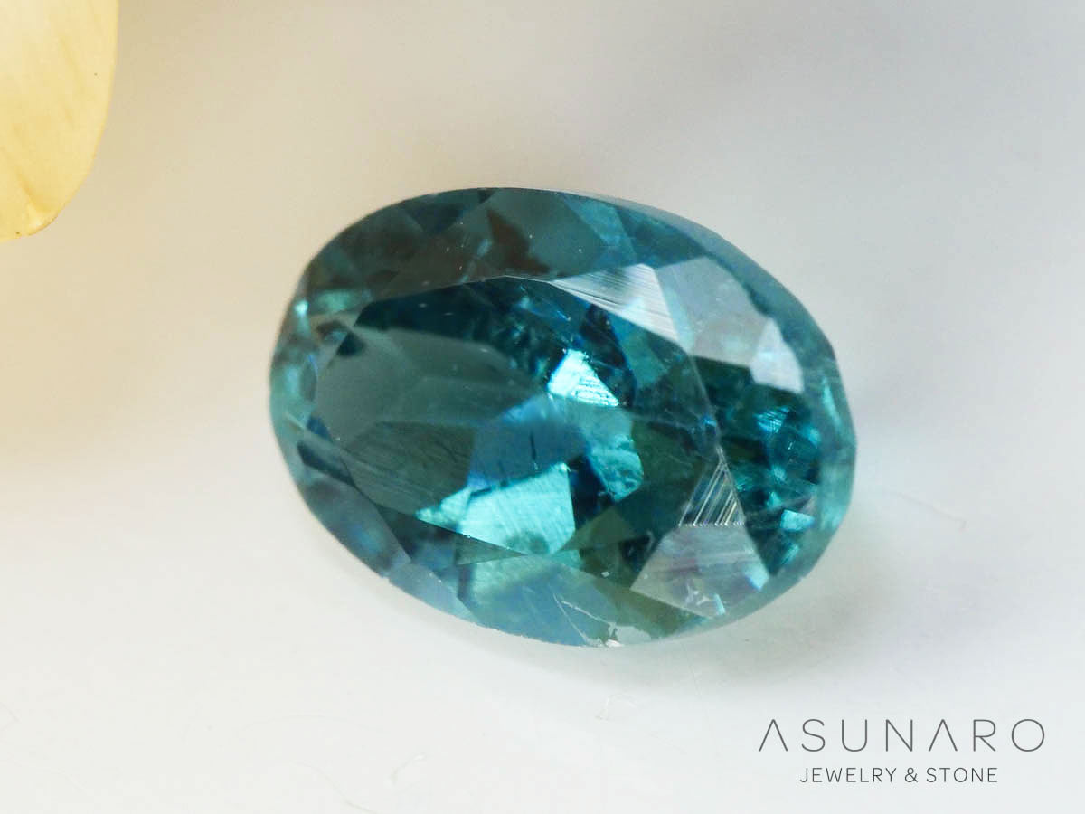 ブルートルマリン　オーバルカット　アフガニスタン産　0.54ct【250205-2743】