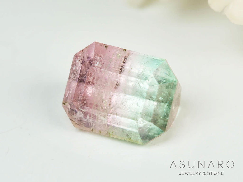 桜餅バイカラートルマリン 　エメラルドカット　アフガニスタン産 　0.67ct【250205-2752】
