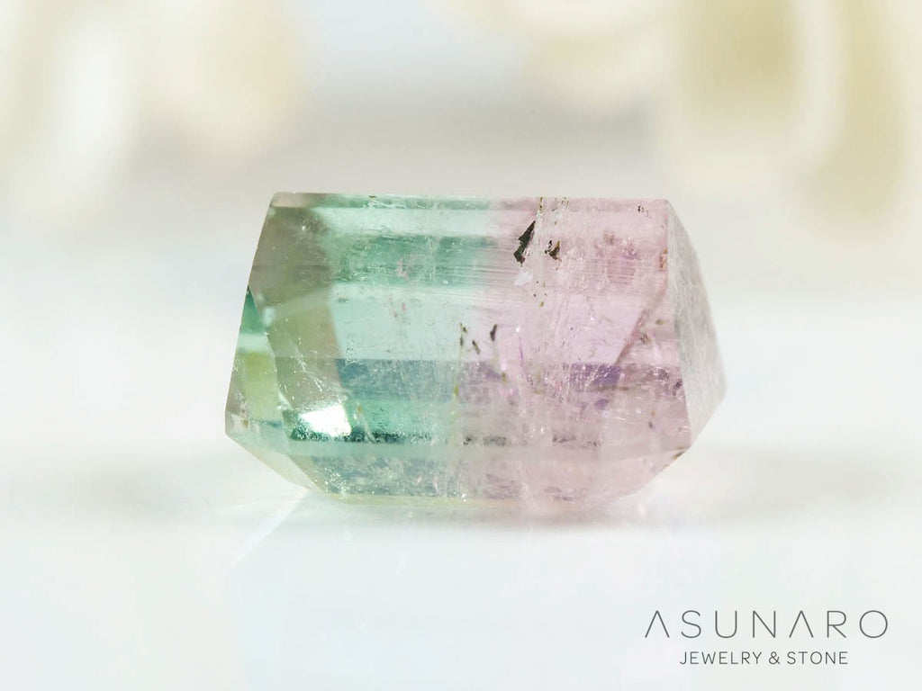 桜餅バイカラートルマリン 　エメラルドカット　アフガニスタン産 　0.67ct【250205-2752】