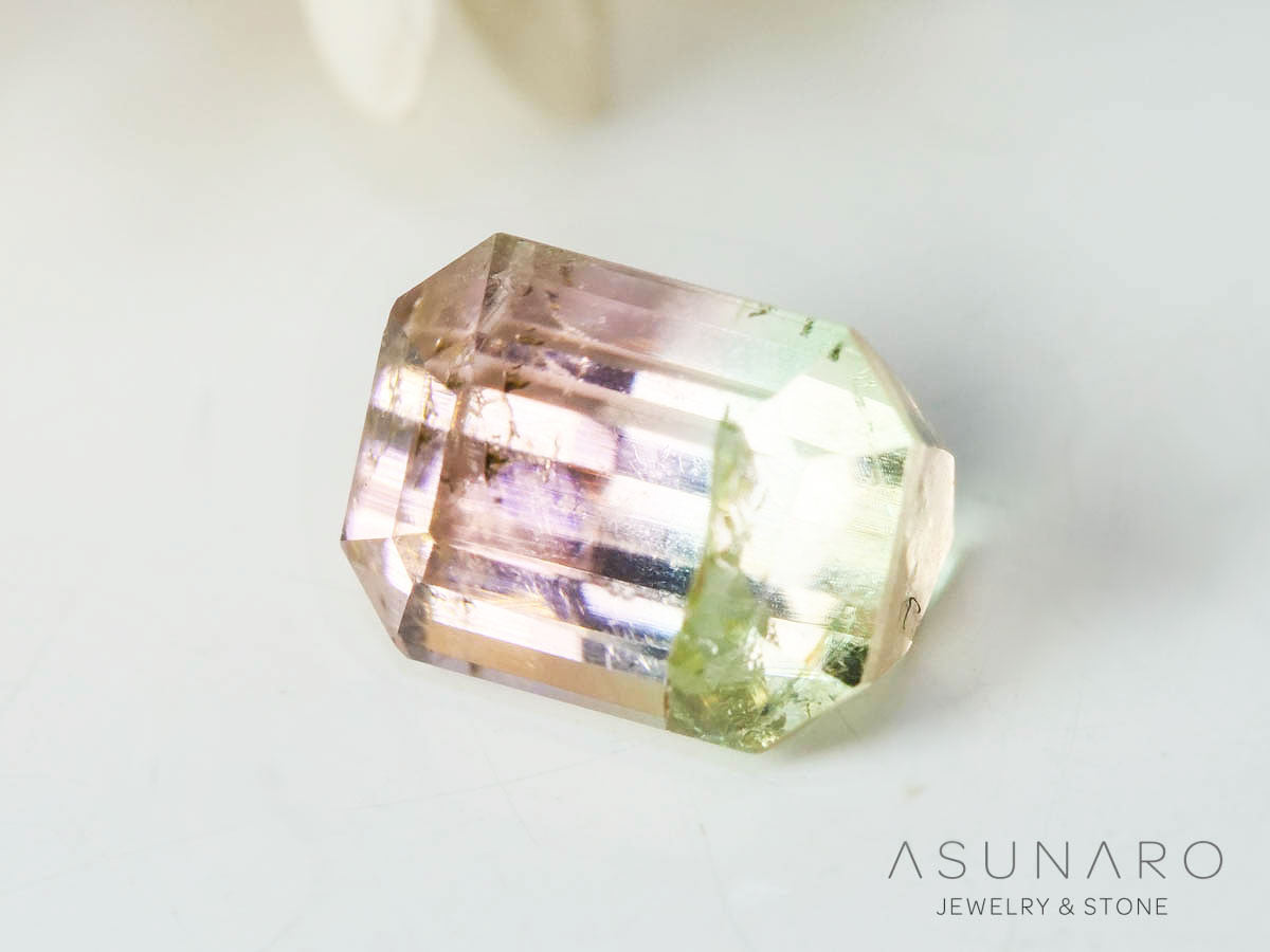桜餅バイカラートルマリン エメラルドカット アフガニスタン産 0.59ct