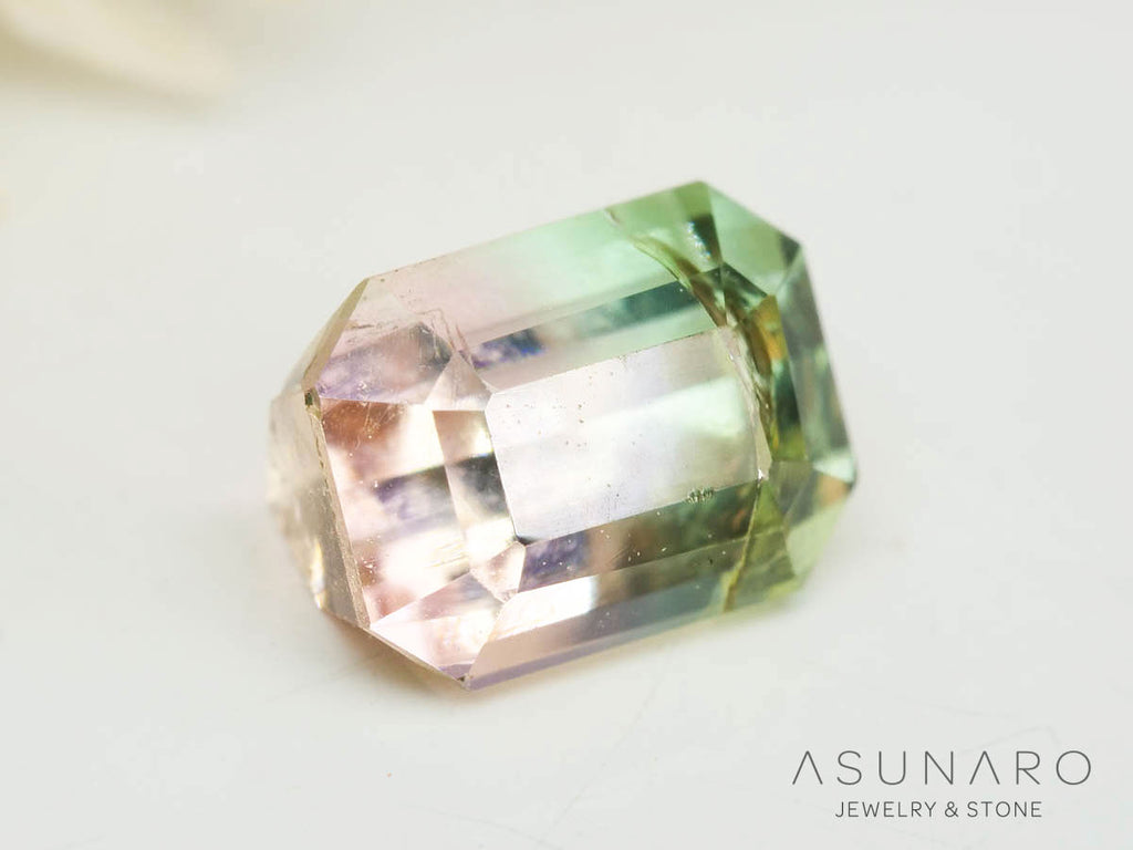 桜餅バイカラートルマリン 　エメラルドカット　アフガニスタン産 　0.59ct【250205-2754】