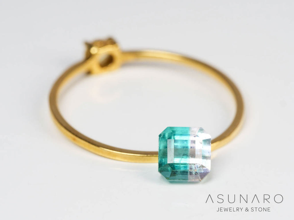 バイカラートルマリン 　エメラルドカット　アフガニスタン産 　0.79ct【250205-2758】