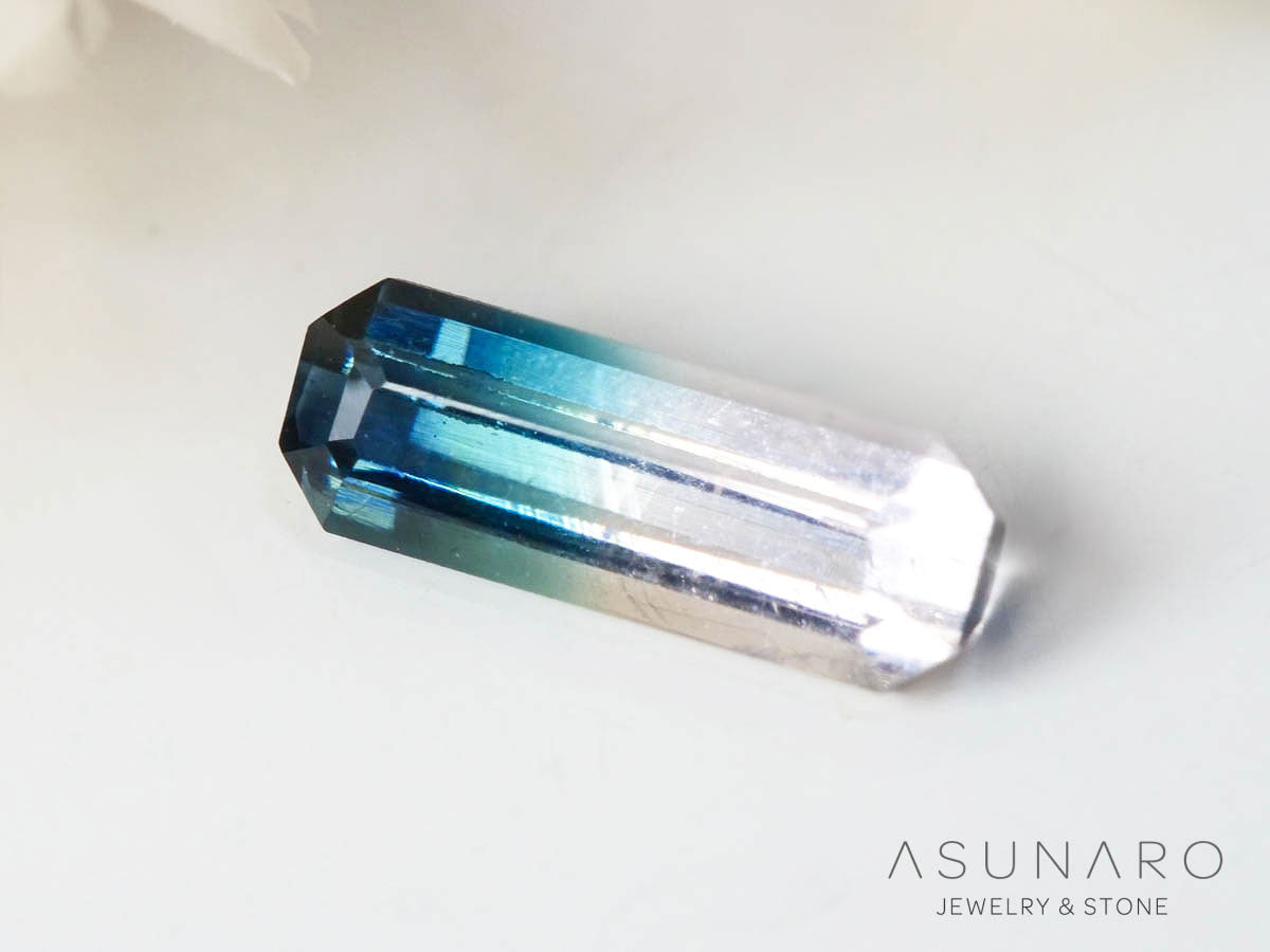 バイカラートルマリン 　エメラルドカット　アフガニスタン産 　0.25ct【250205-2759】