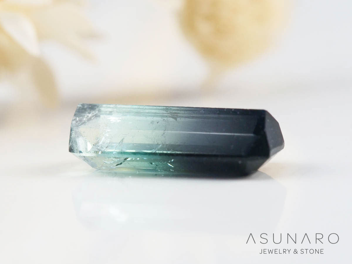 バイカラートルマリン 　エメラルドカット　アフガニスタン産 　0.98ct【250205-2775】