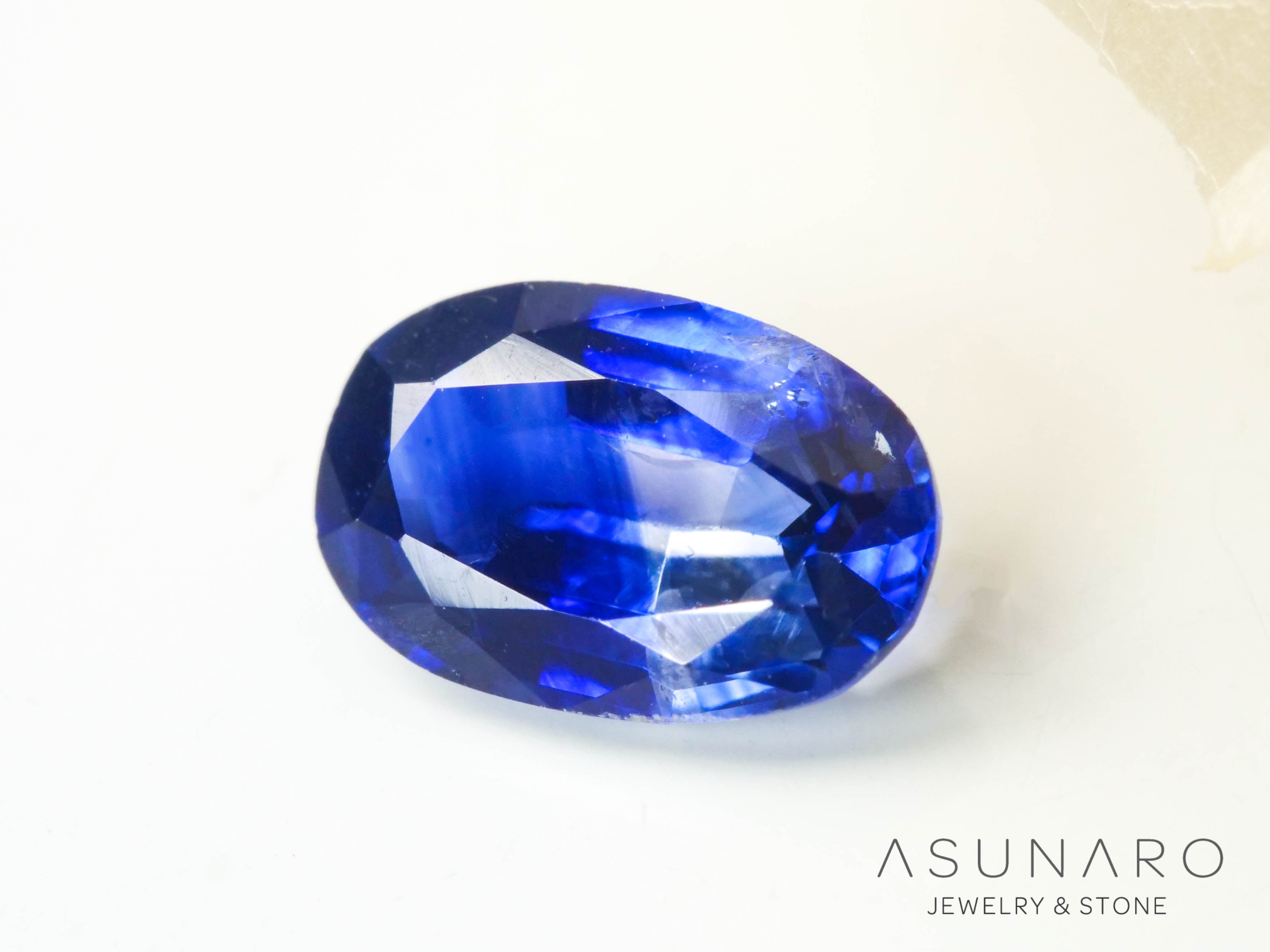 バイカラーサファイア 　オーバルカット　 スリランカ産　0.51ct【250210-2802】