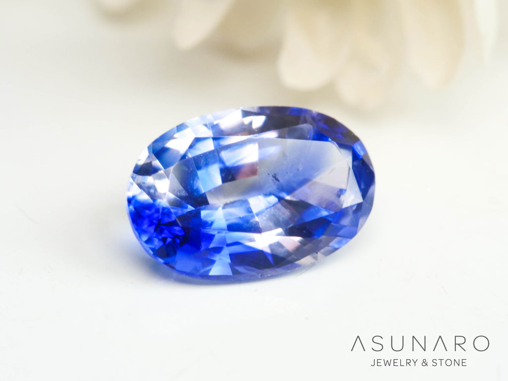 バイカラーサファイア 　オーバルカット　 スリランカ産　0.52ct【250210-2804】