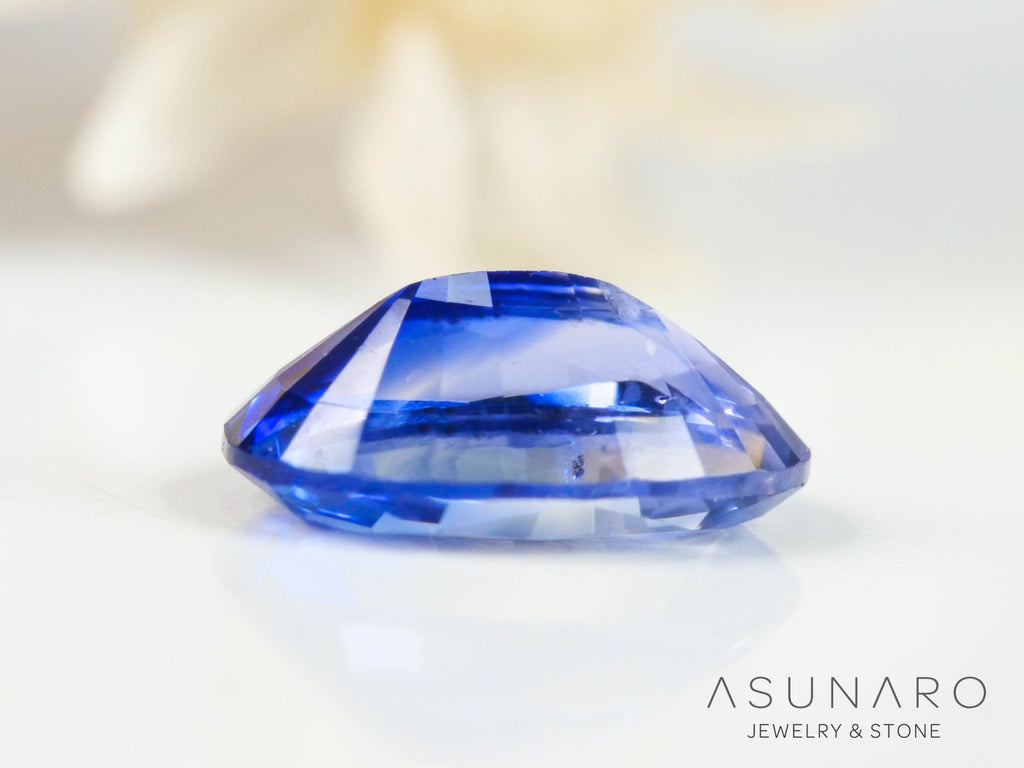 バイカラーサファイア 　オーバルカット　 スリランカ産　0.52ct【250210-2804】