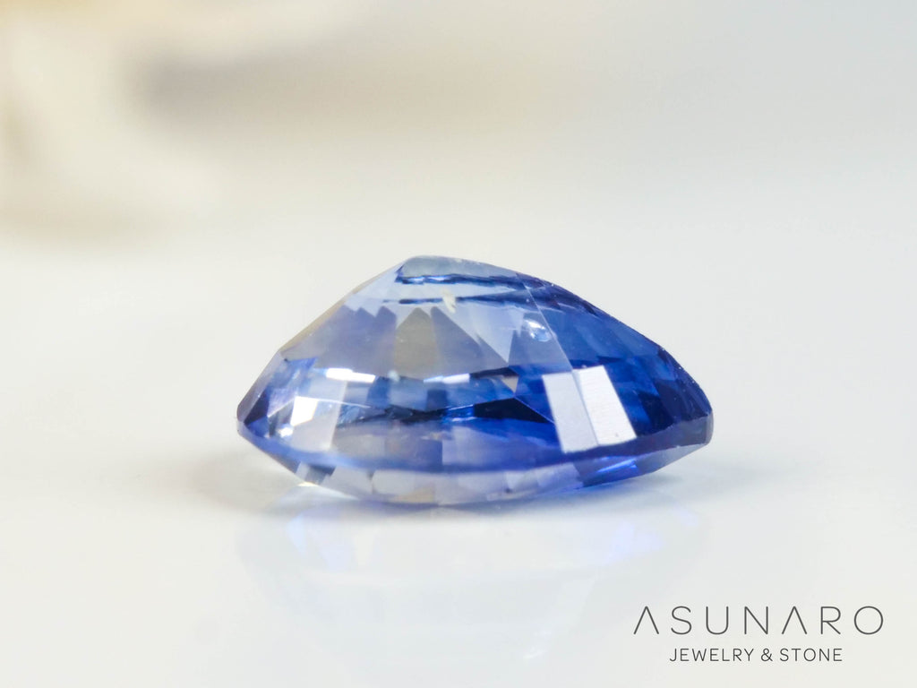 バイカラーサファイア  ペアシェイプ　スリランカ産　0.36ct【250210-2811】