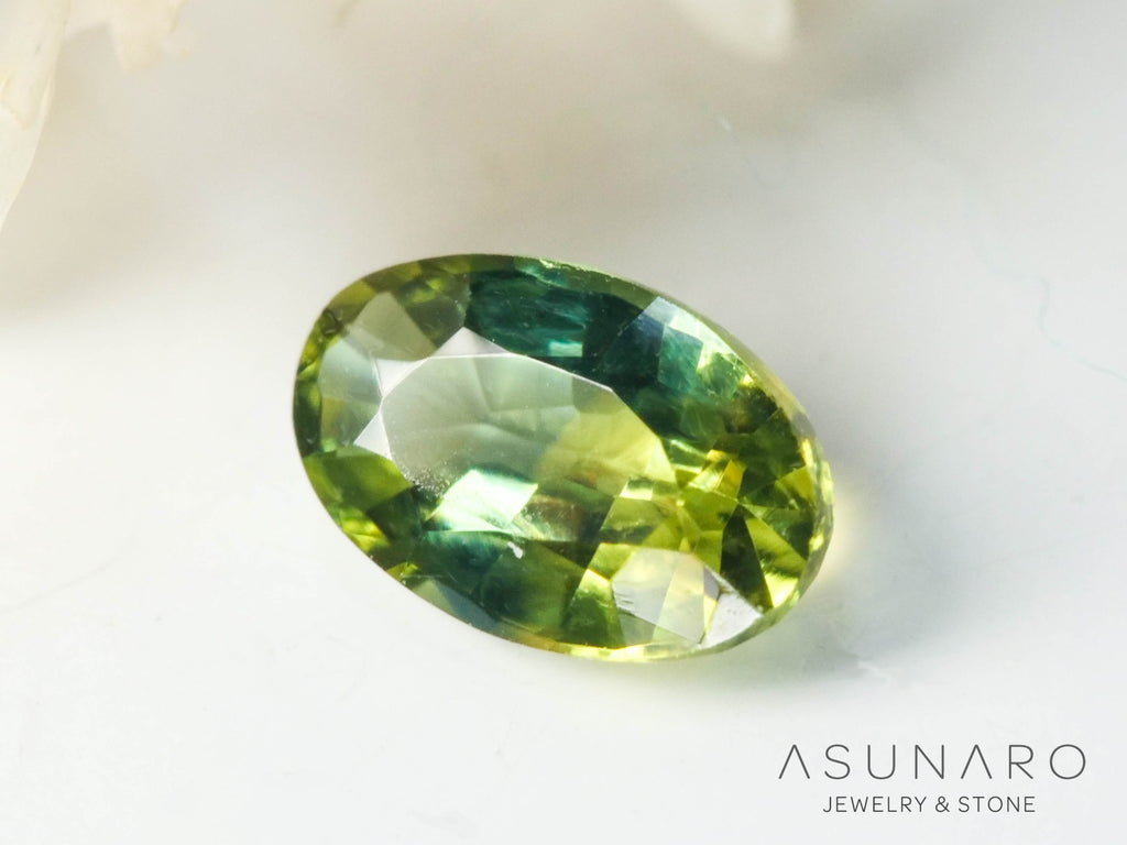 バイカラーサファイア 　オーバルカット　 スリランカ産　0.29ct【250210-2818】