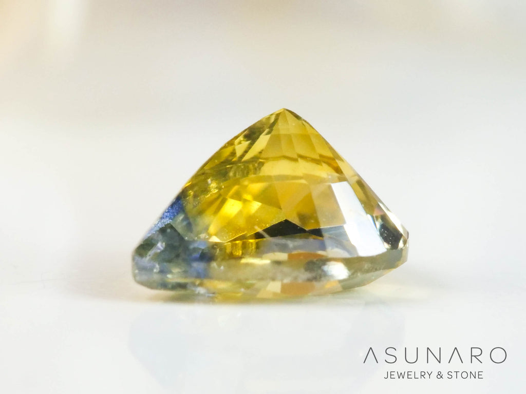 バイカラーサファイア 　ペアシェイプ　 スリランカ産　0.28ct【250210-2819】