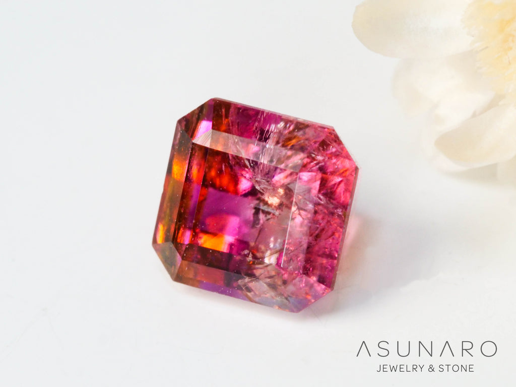パーティーカラードトルマリン　エメラルドカット　アフガニスタン産　0.68ct【250313-2788】