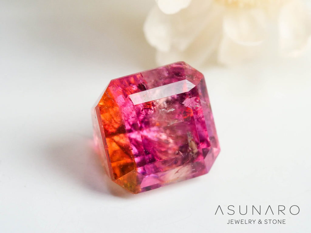 パーティーカラードトルマリン　エメラルドカット　アフガニスタン産　0.68ct【250313-2788】