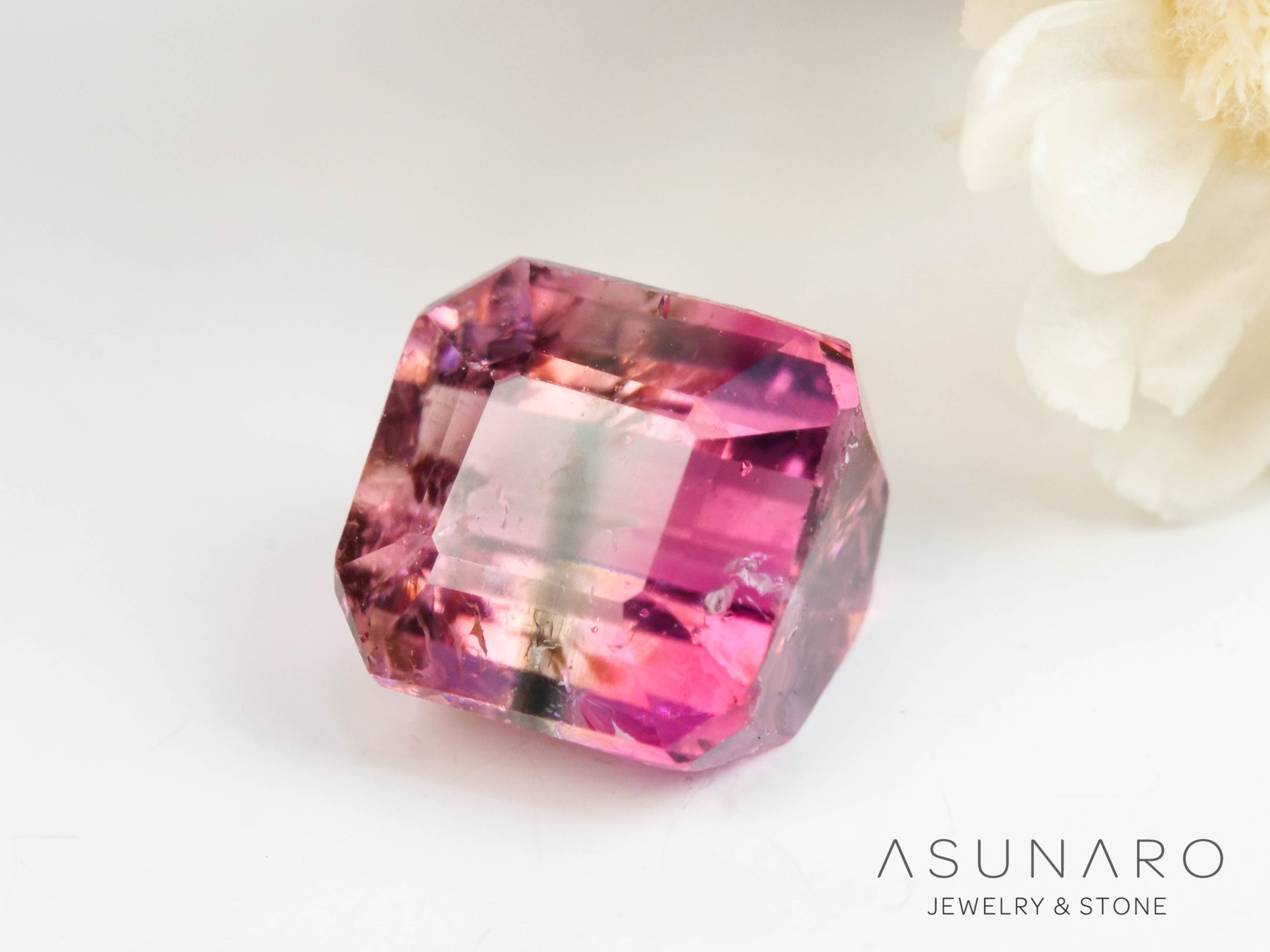 パーティーカラードトルマリン　エメラルドカット　アフガニスタン産　0.71ct【250313-2789】