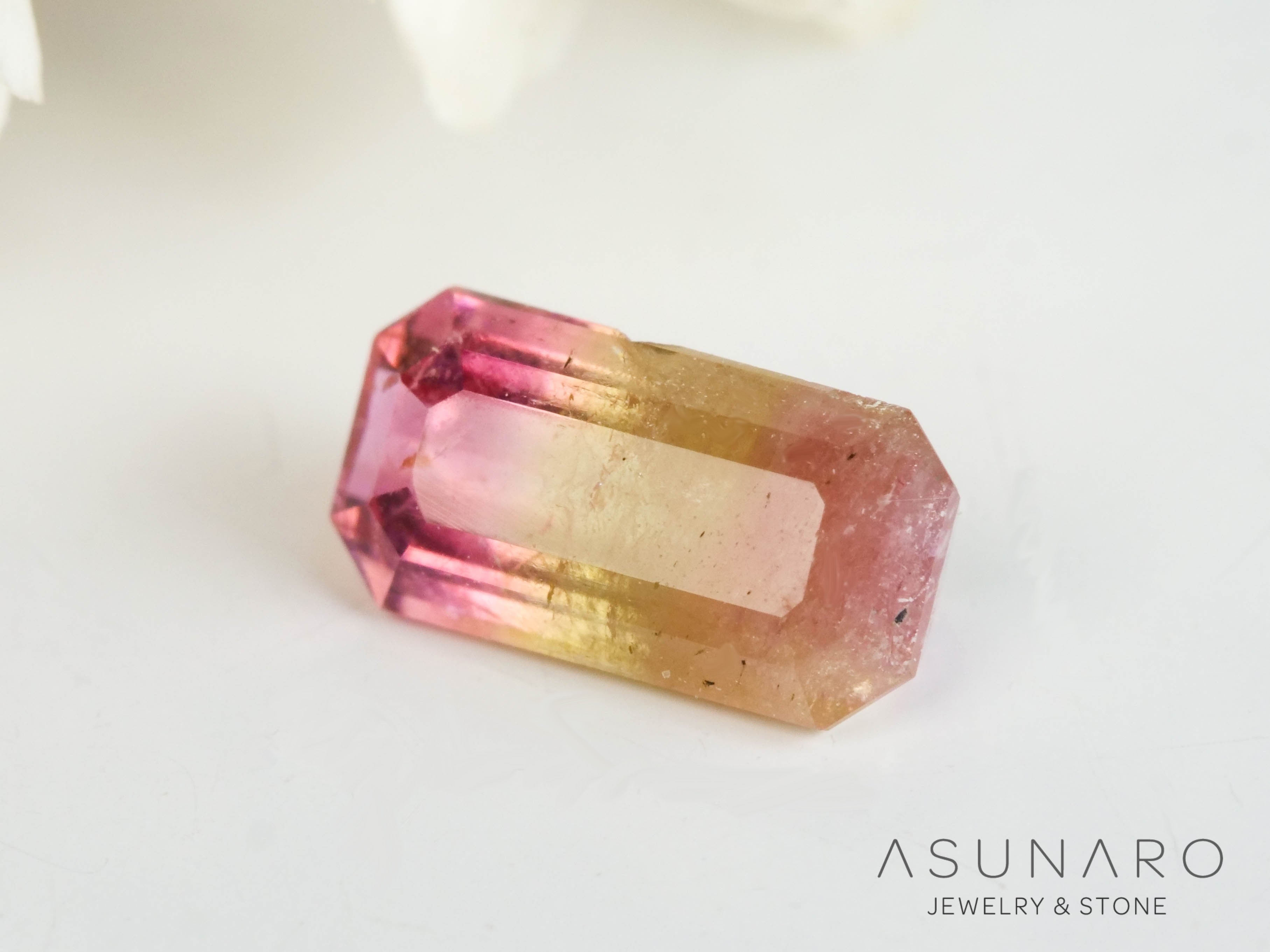 パーティーカラードトルマリン　エメラルドカット　アフガニスタン産　0.39ct【250313-2791】