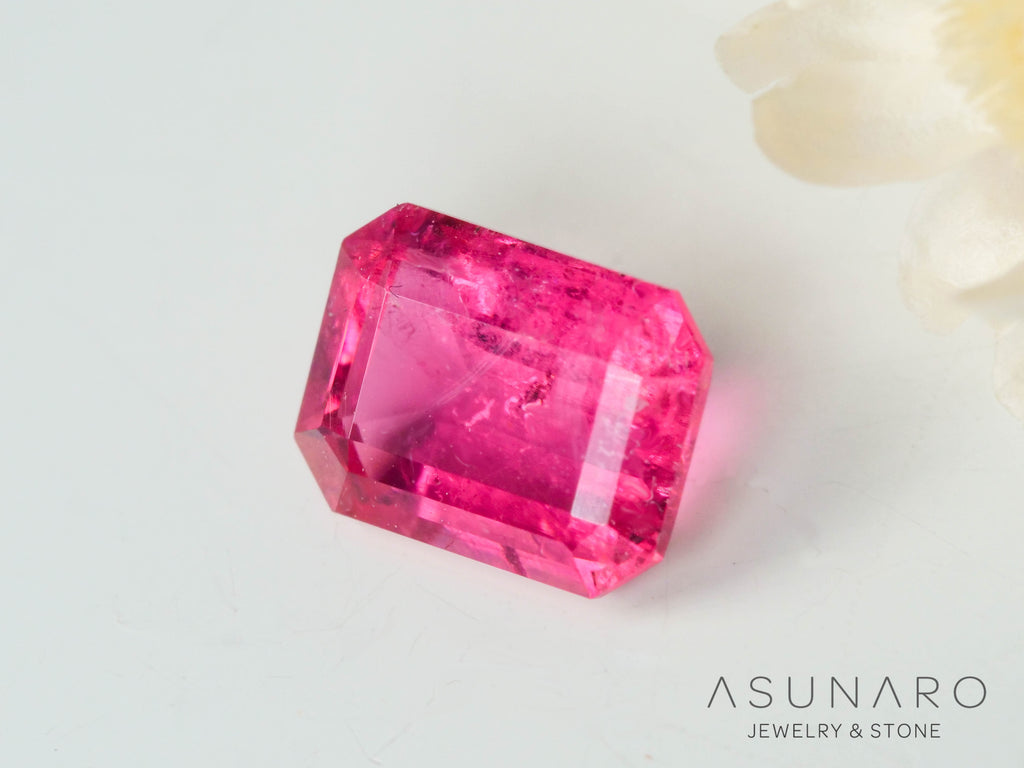 ピンクトルマリン　エメラルドカット　アフガニスタン産　0.47ct【250409-2836】