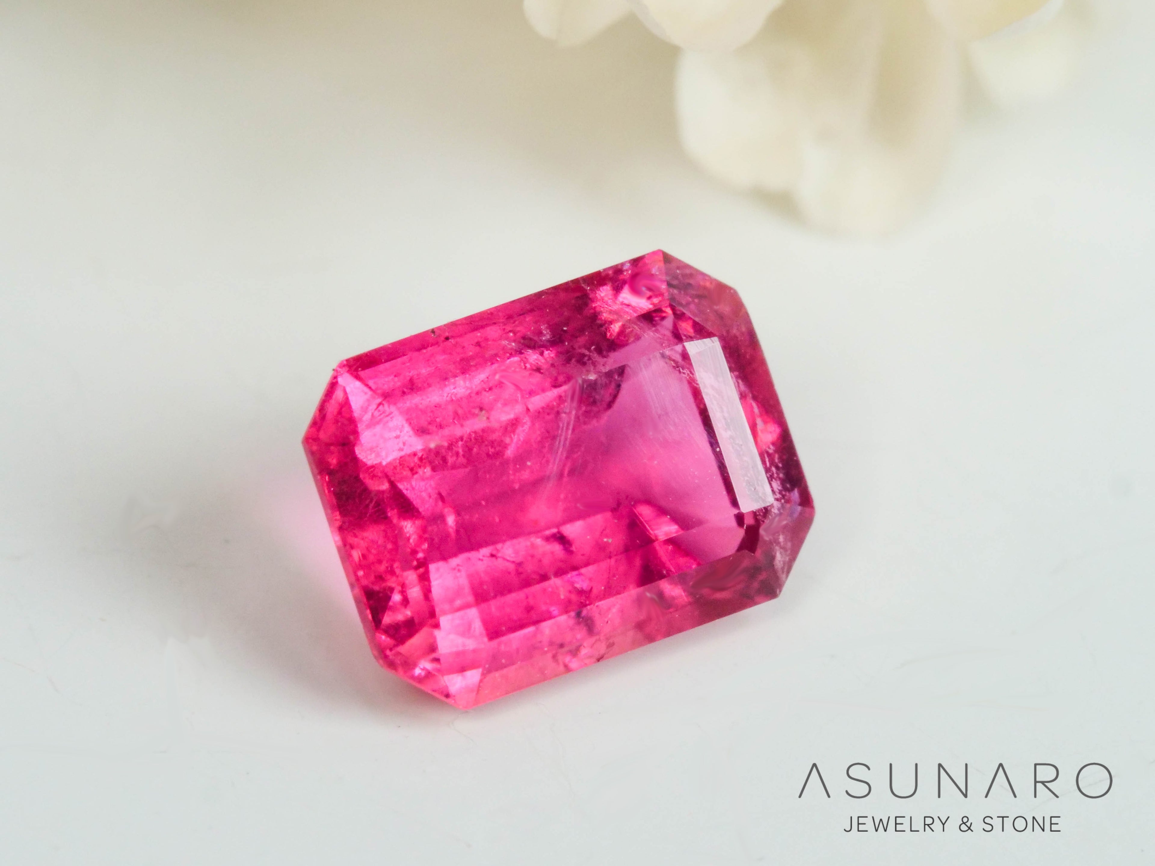 ピンクトルマリン　エメラルドカット　アフガニスタン産　0.47ct【250409-2836】