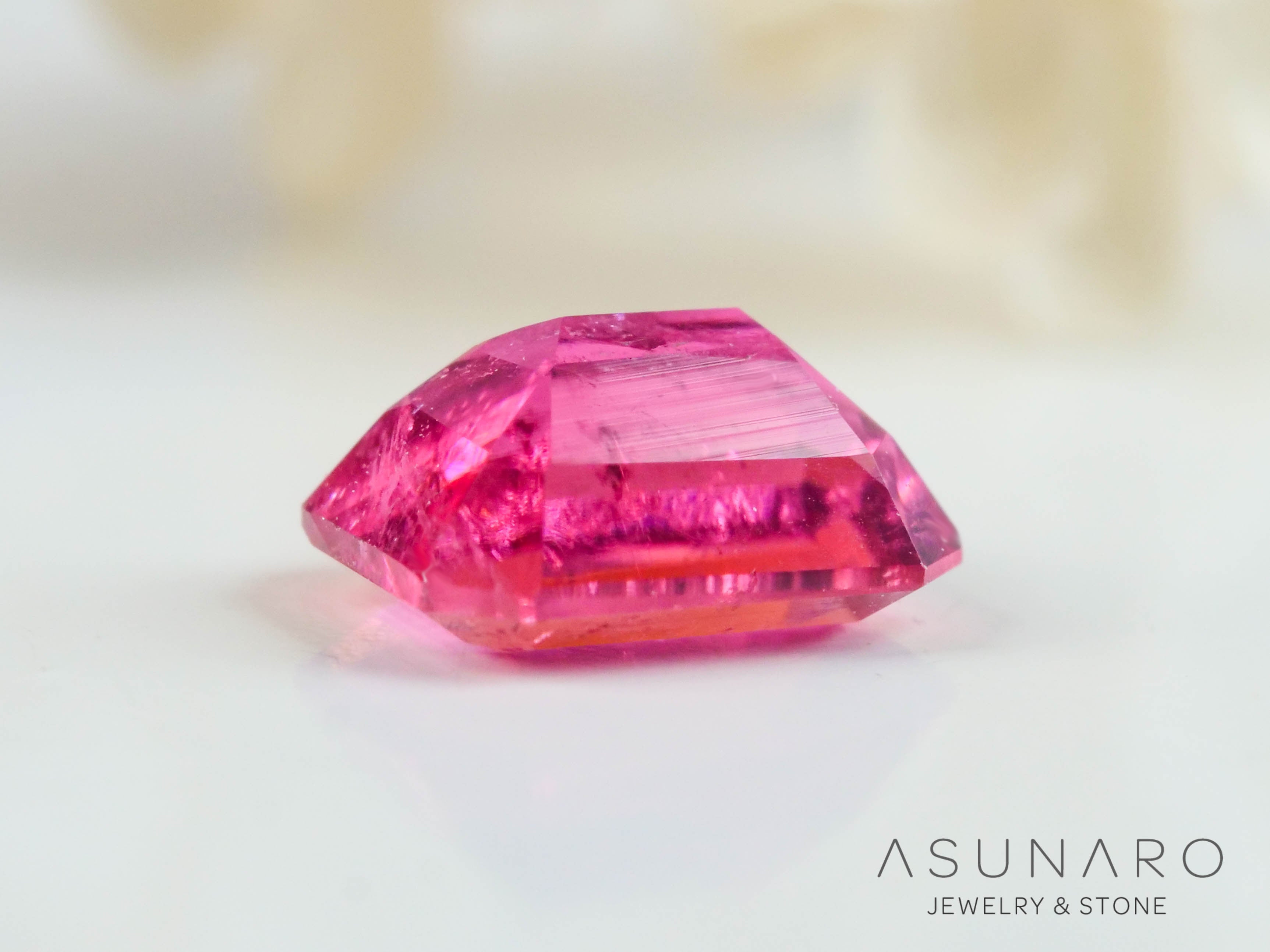 ピンクトルマリン　エメラルドカット　アフガニスタン産　0.47ct【250409-2836】