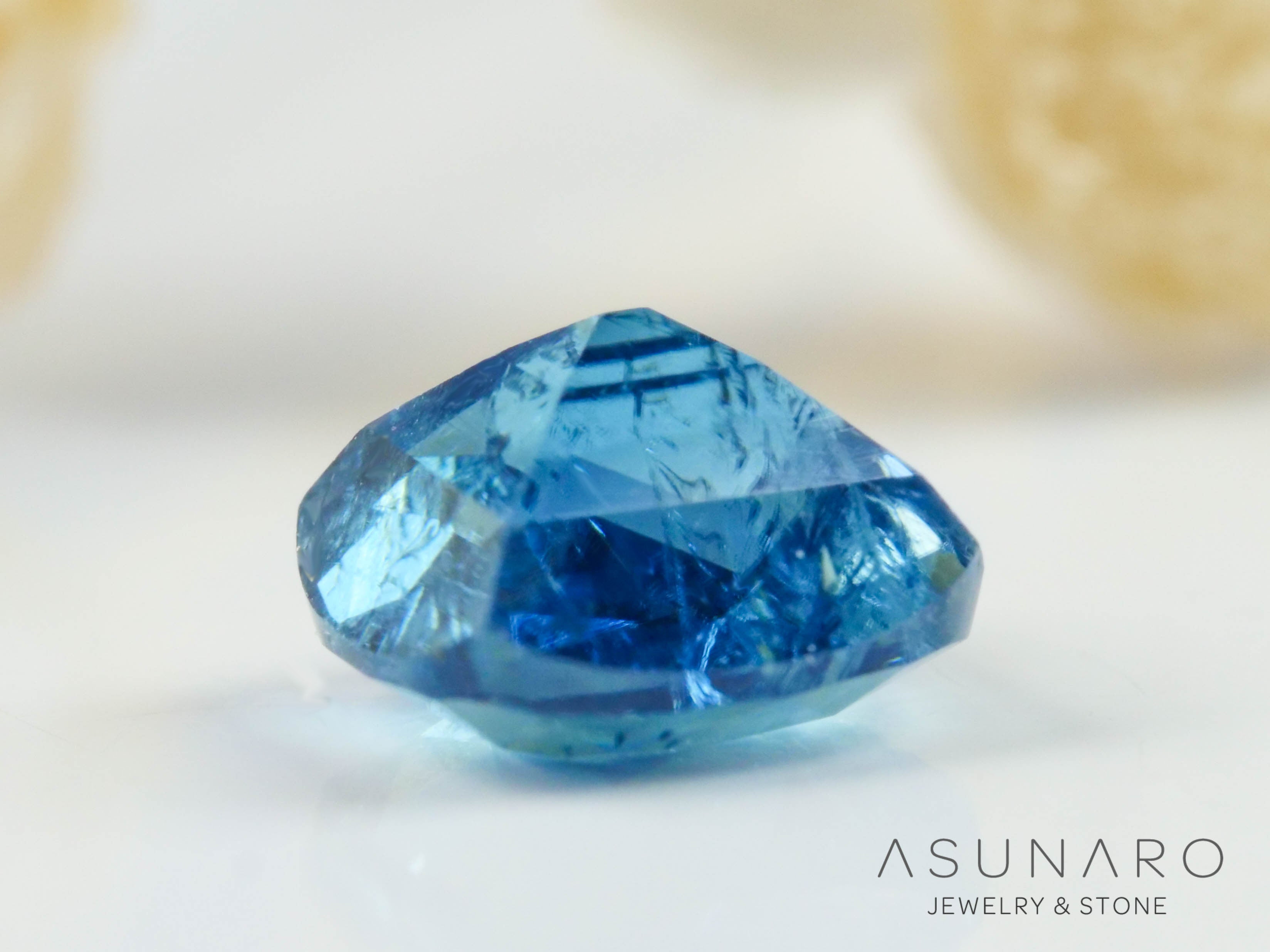 ブルートルマリン　ファンシーカット　アフガニスタン産　0.68ct【250409-2837】