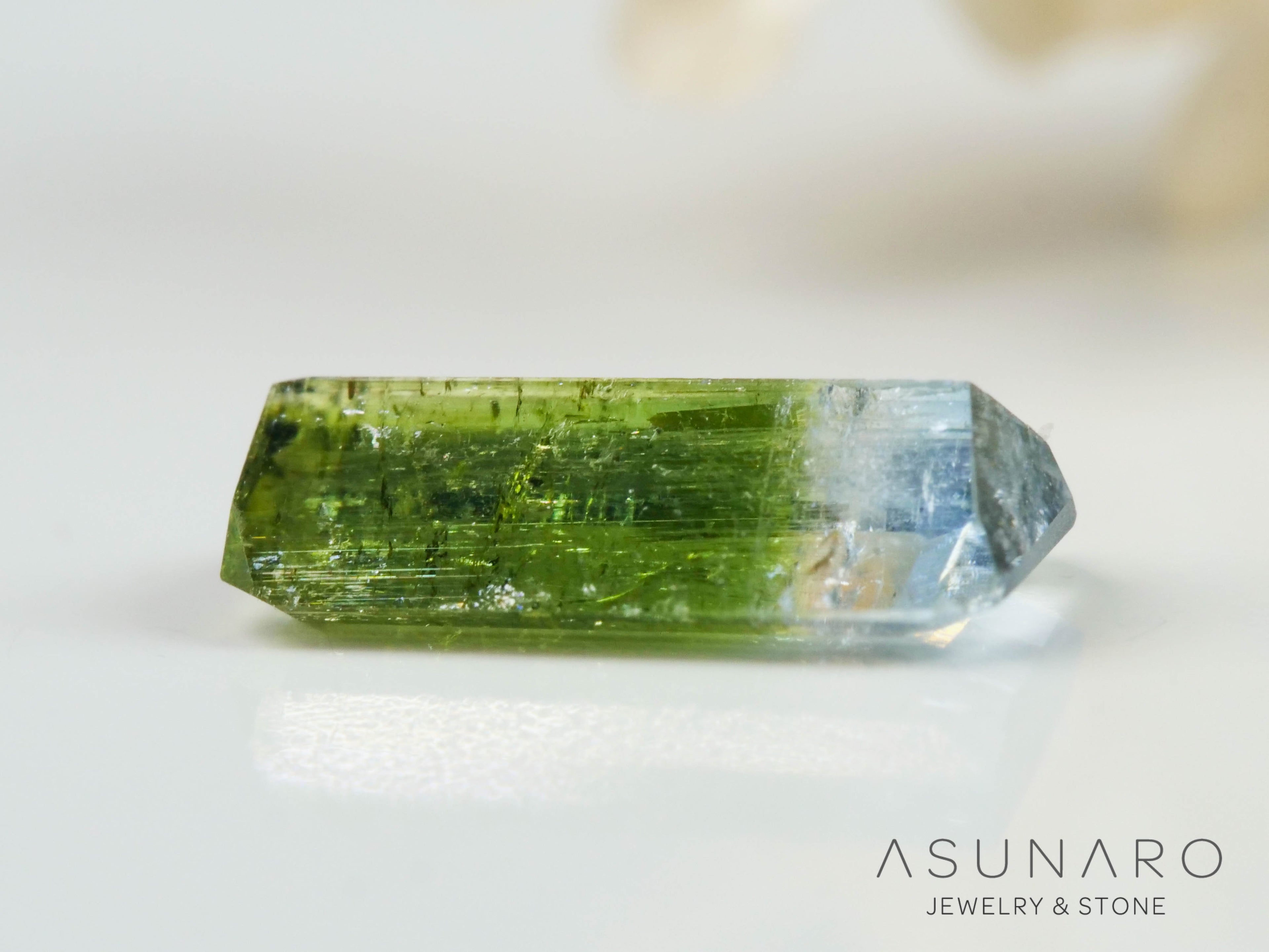 パーティーカラードトルマリン　エメラルドカット　アフガニスタン産　0.71ct【250409-2841】