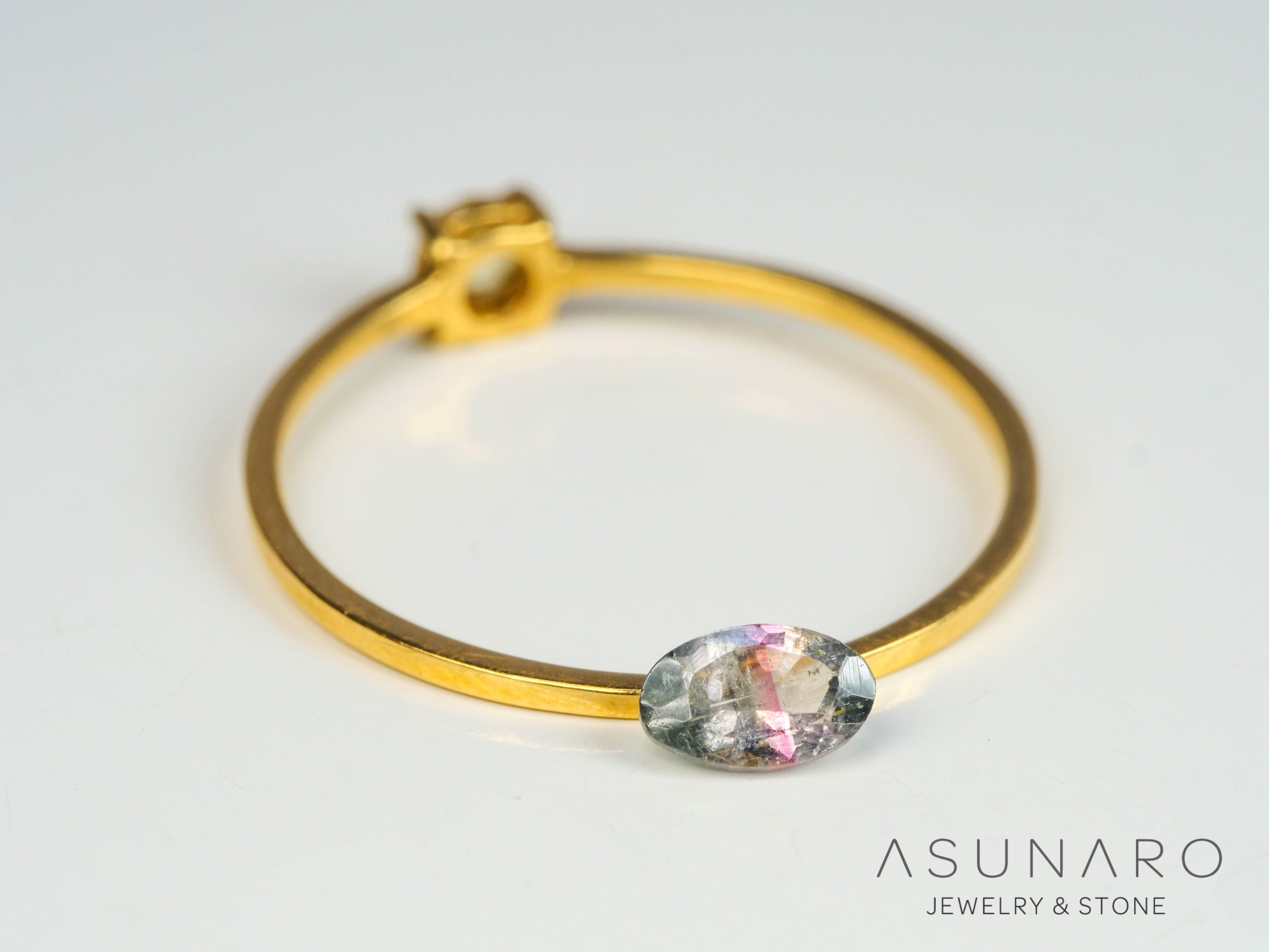 バイカラートルマリン　オーバルカット　アフガニスタン産　0.27ct【250409-2844】