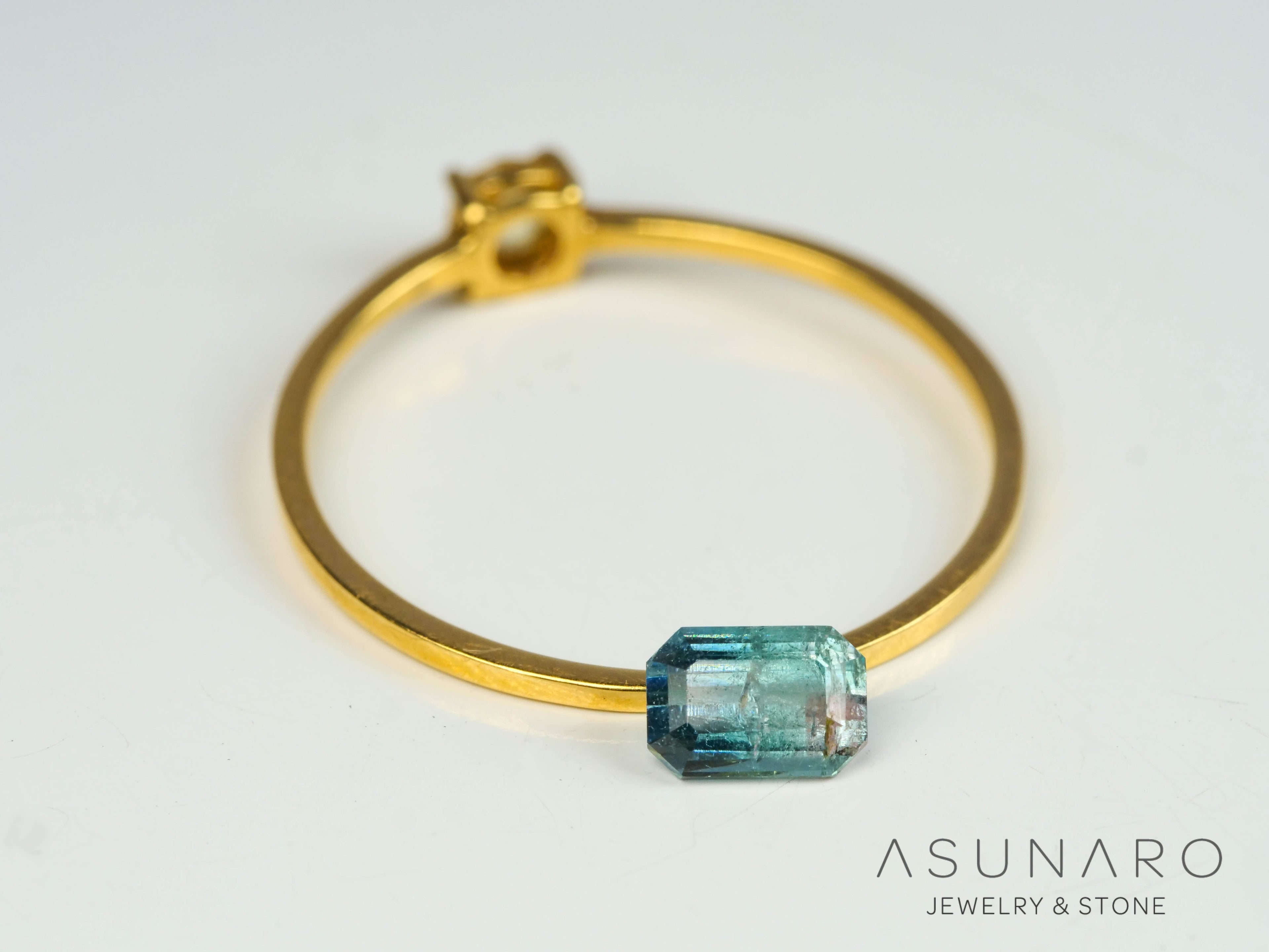 バイカラートルマリン　エメラルドカット　アフガニスタン産　0.39ct【250409-2845】