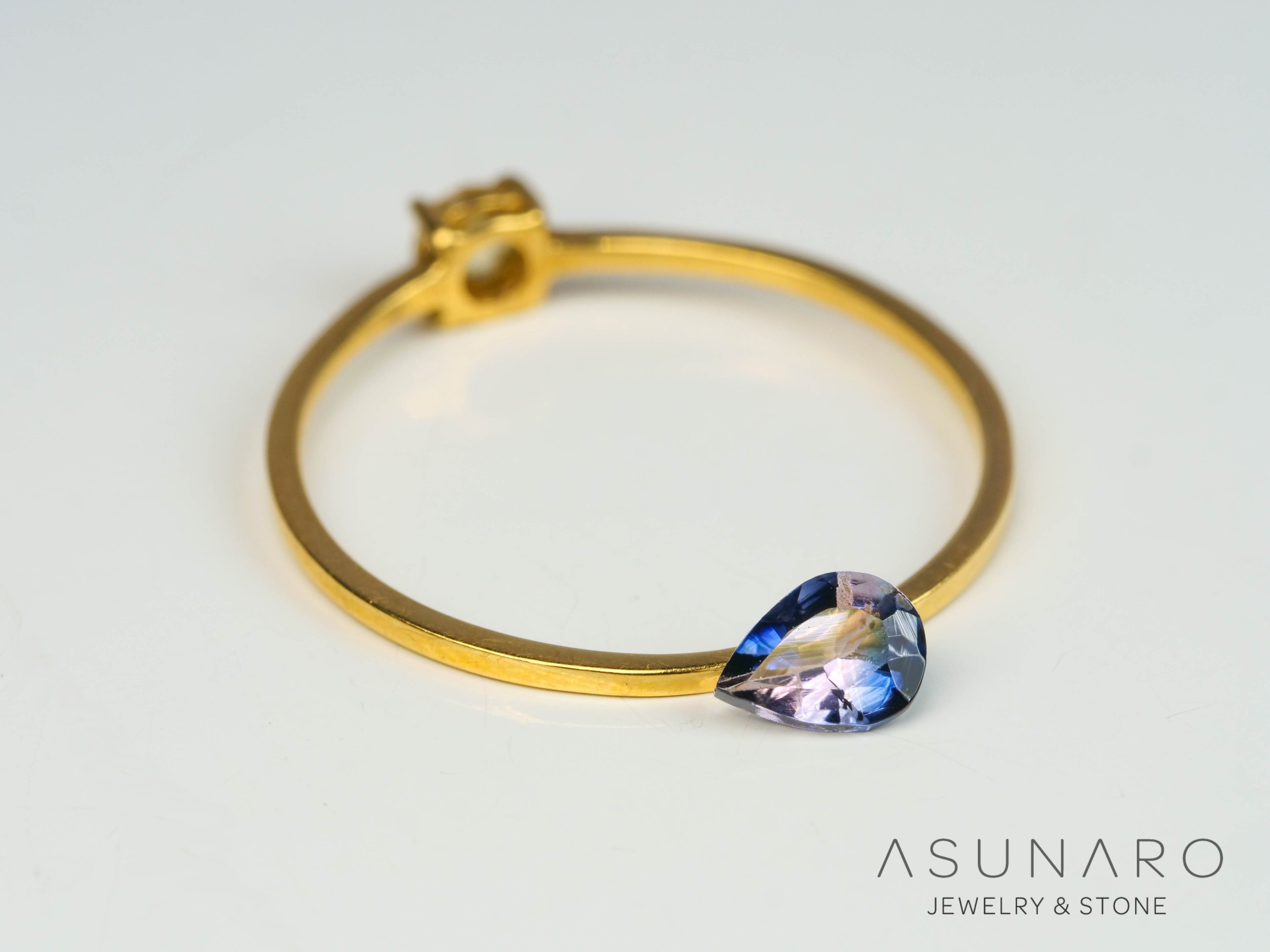 バイカラートルマリン　ペアシェイプ　アフガニスタン産　0.26ct【250409-2848】