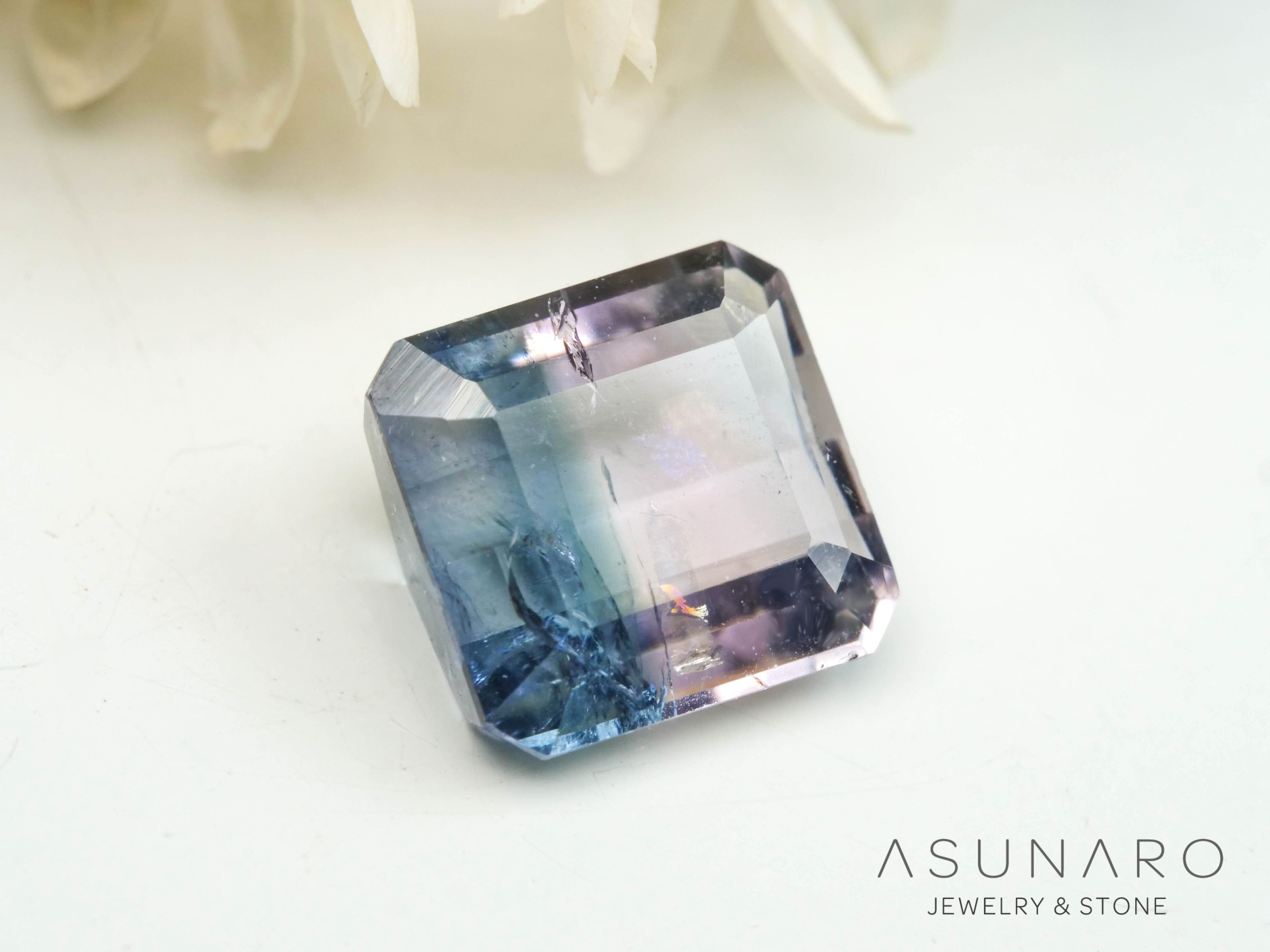 バイカラートルマリン　エメラルドカット　アフガニスタン産　0.93ct【250409-2851】
