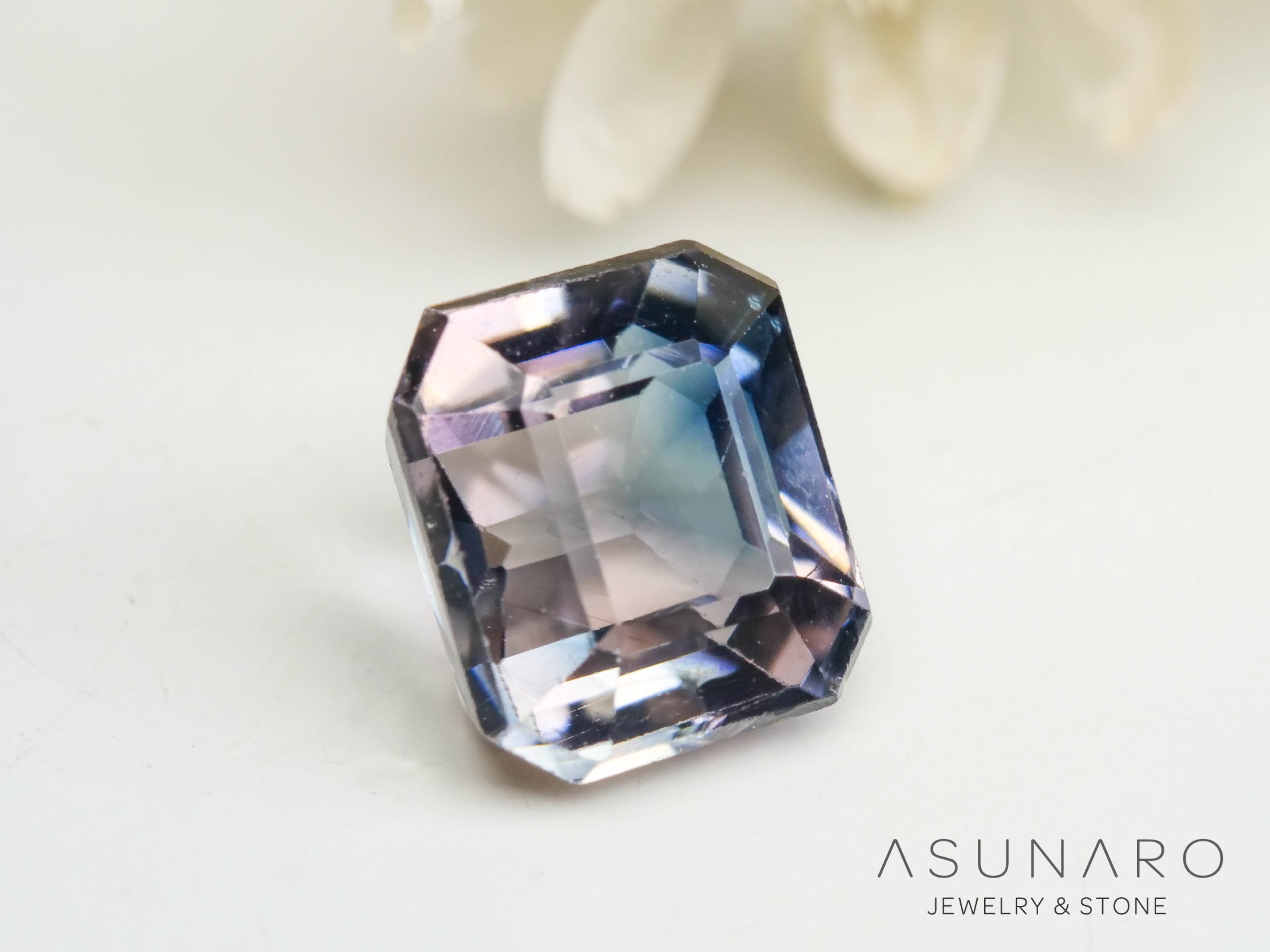 バイカラートルマリン　エメラルドカット　アフガニスタン産　0.63ct【250409-2855】