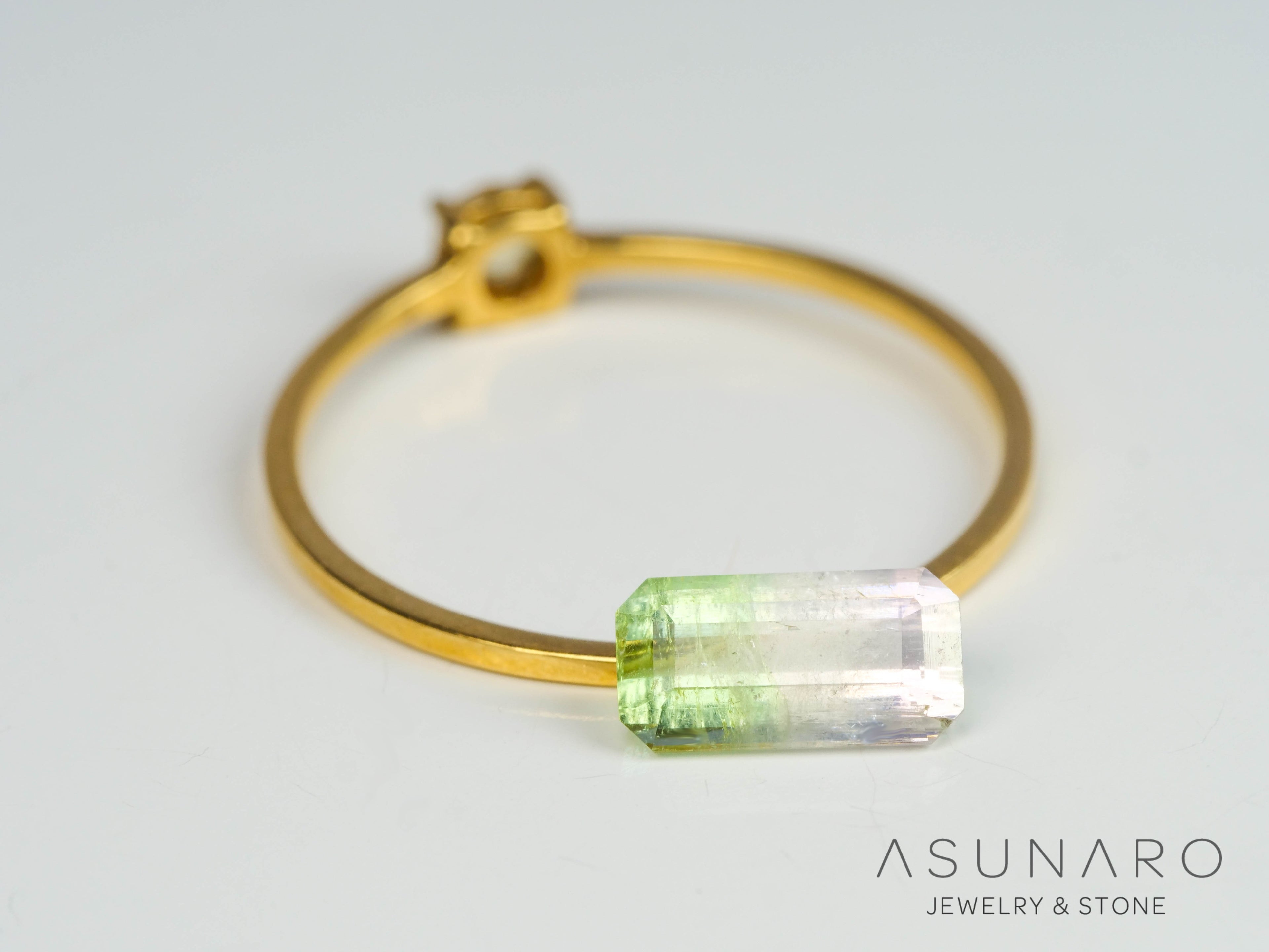 バイカラートルマリン　エメラルドカット　アフガニスタン産　0.80ct【250409-2856】