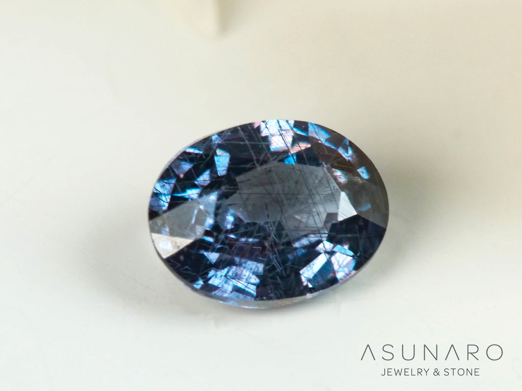 ベキリーブルーガーネット　オーバルカット　 マダガスカル産　0.24ct【250411-2927】