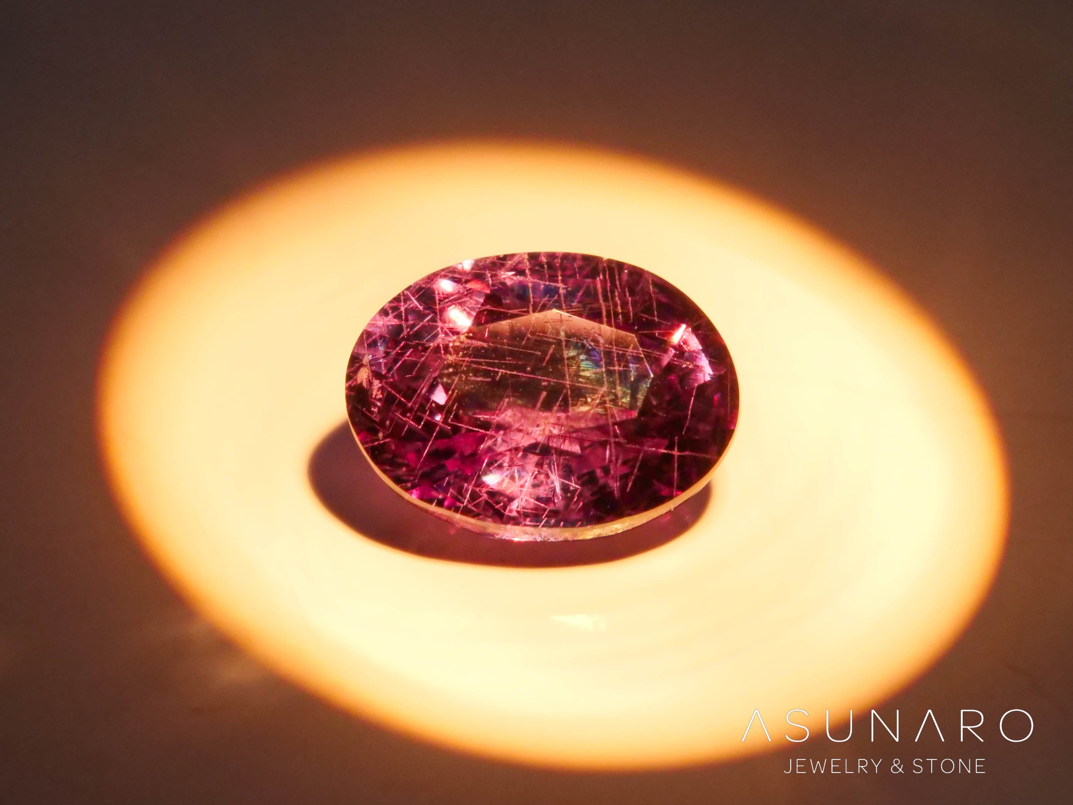 ベキリーブルーガーネット　オーバルカット　 マダガスカル産　0.24ct【250411-2927】