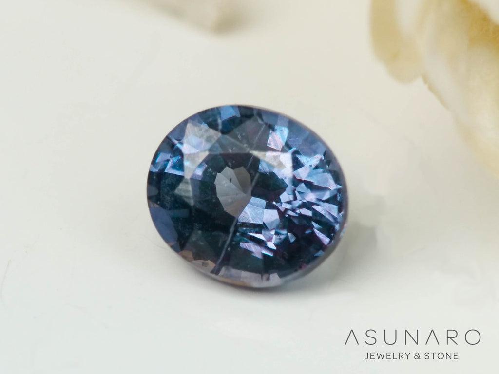 ベキリーブルーガーネット　オーバルカット　 マダガスカル産　0.18ct【250411-2929】