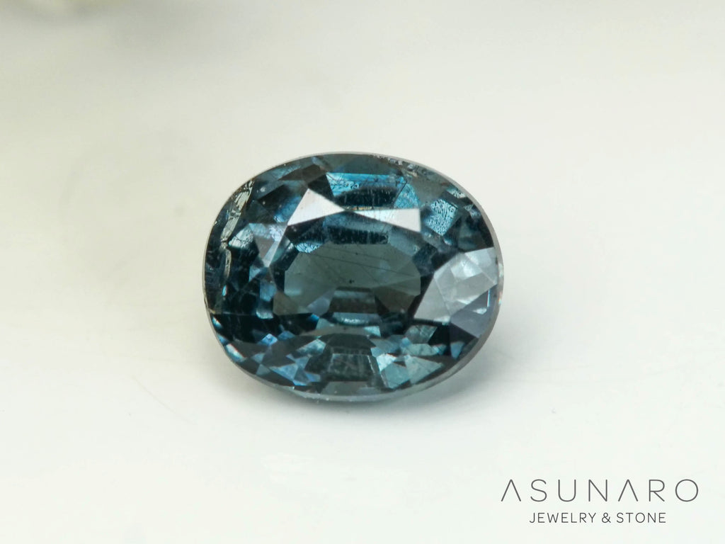 ベキリーブルーガーネット　オーバルカット　 マダガスカル産　0.22ct【250411-2930】