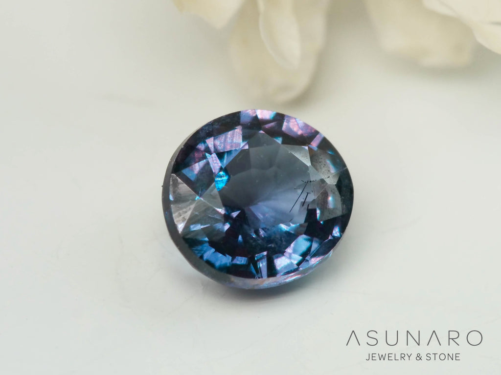 ベキリーブルーガーネット　オーバルカット　 マダガスカル産　0.20ct【250411-2931】