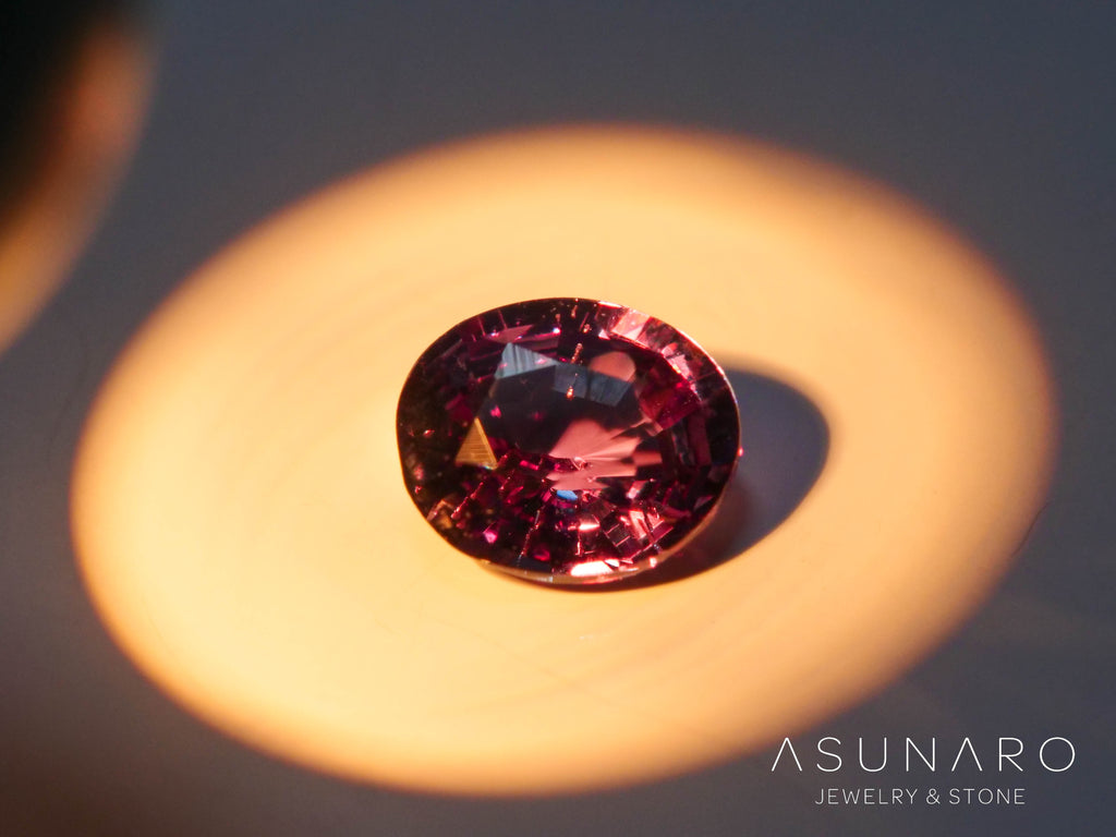 ベキリーブルーガーネット　オーバルカット　 マダガスカル産　0.22ct【250411-2933】