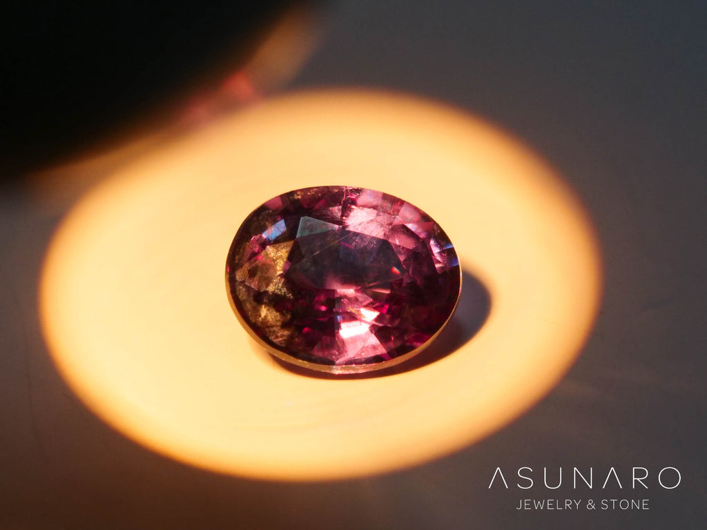 ベキリーブルーガーネット　オーバルカット　 マダガスカル産　0.16ct【250411-2934】