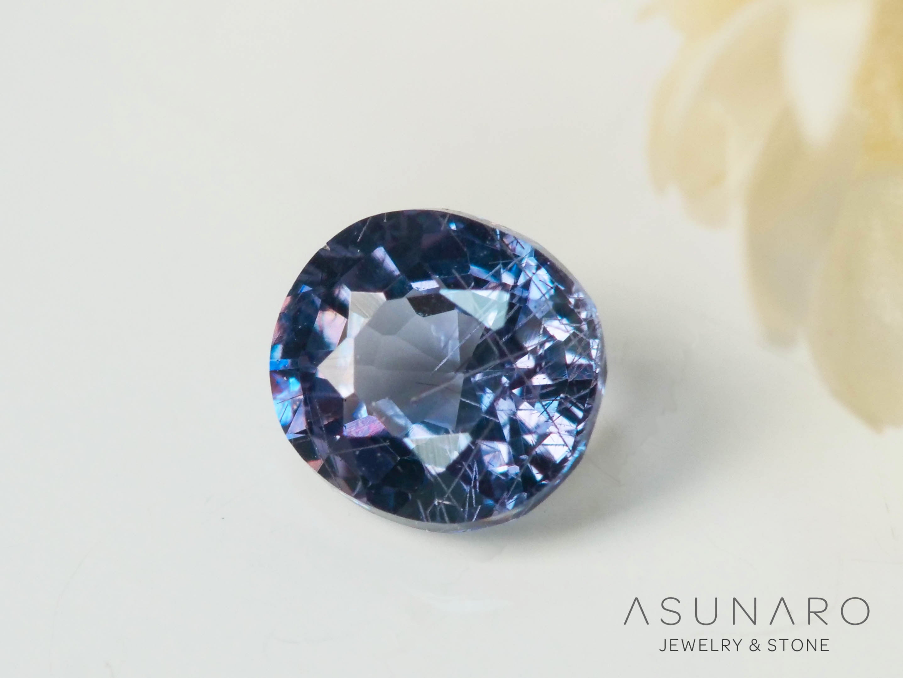 ベキリーブルーガーネット　オーバルカット　 マダガスカル産　0.21ct【250411-2937】