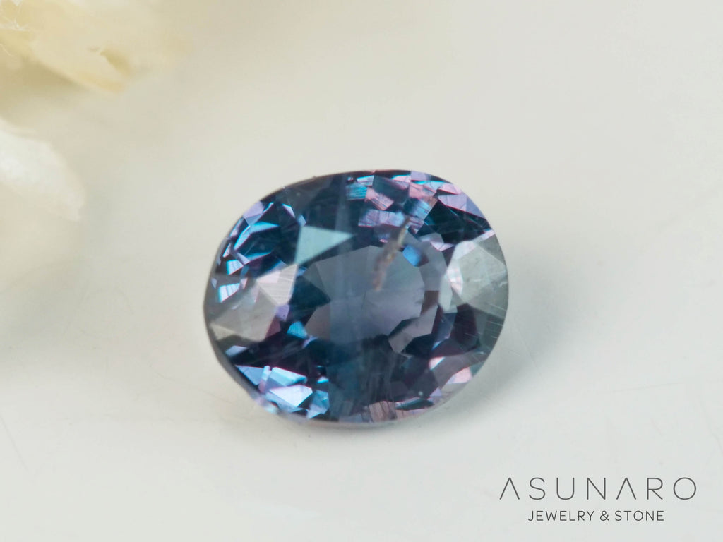 ベキリーブルーガーネット　オーバルカット　 マダガスカル産　0.28ct【250411-2938】