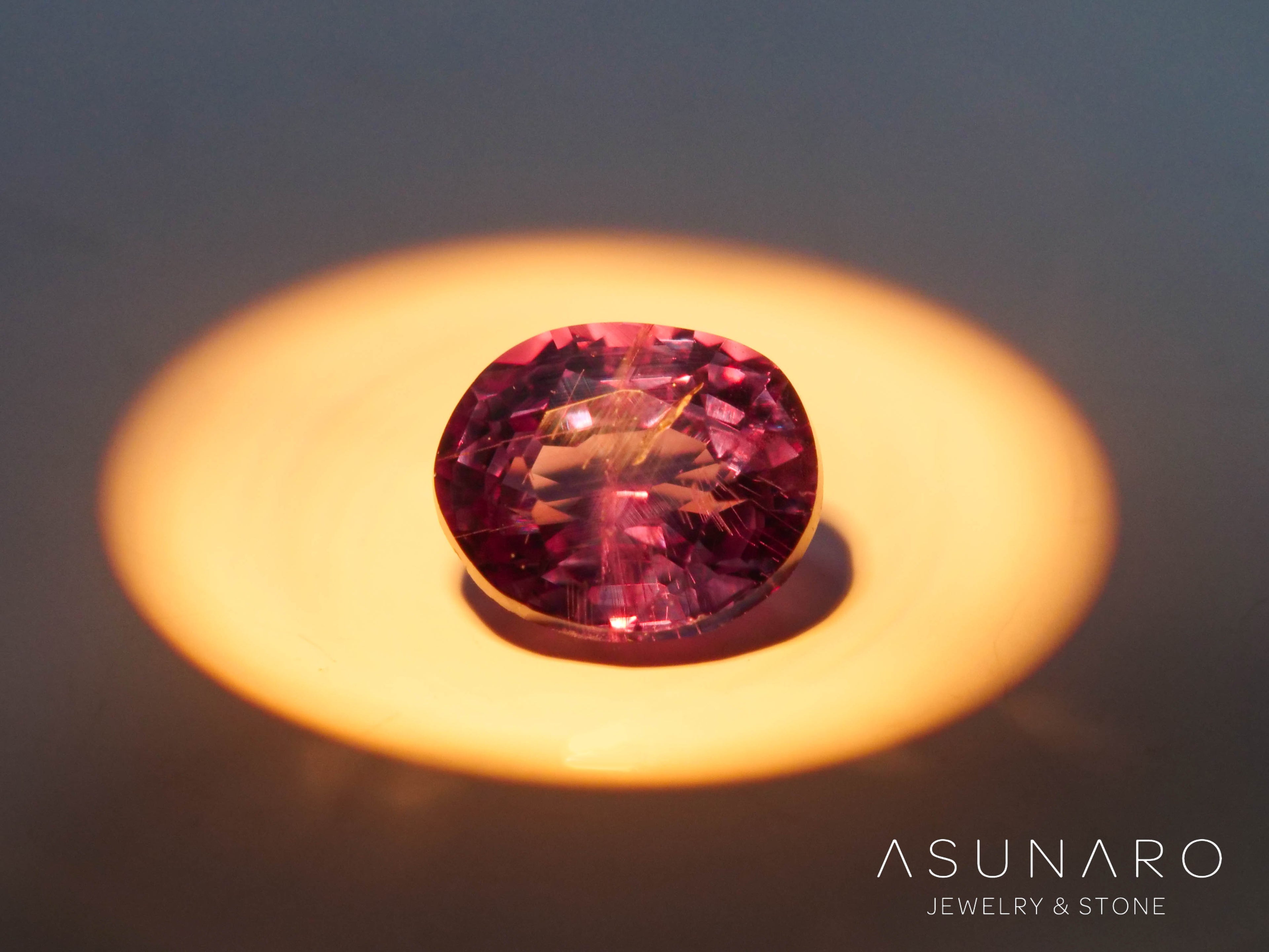 ベキリーブルーガーネット　オーバルカット　 マダガスカル産　0.28ct【250411-2938】