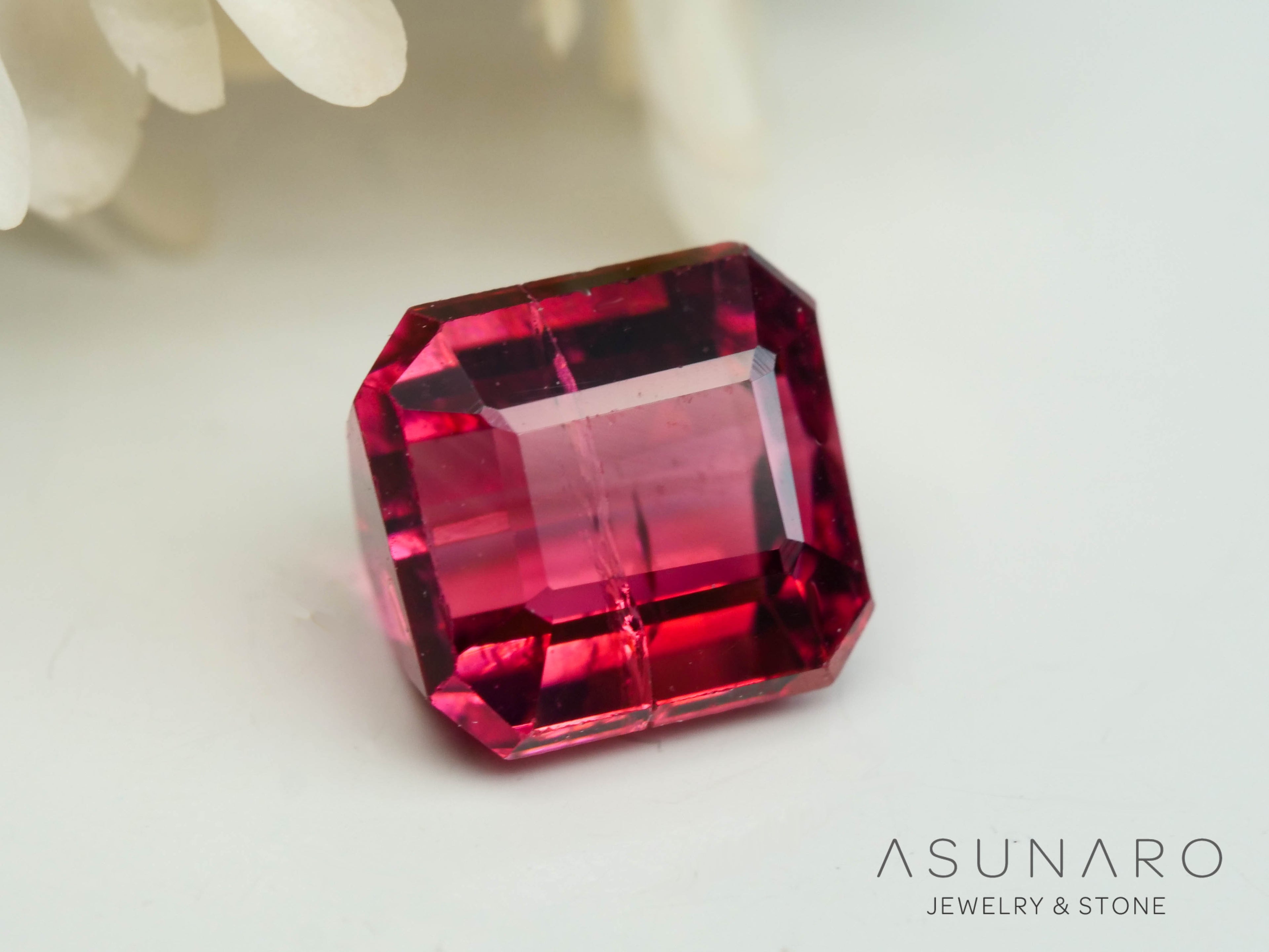 ピンクトルマリン　エメラルドカット　アフガニスタン産　0.72ct【250818-2864】
