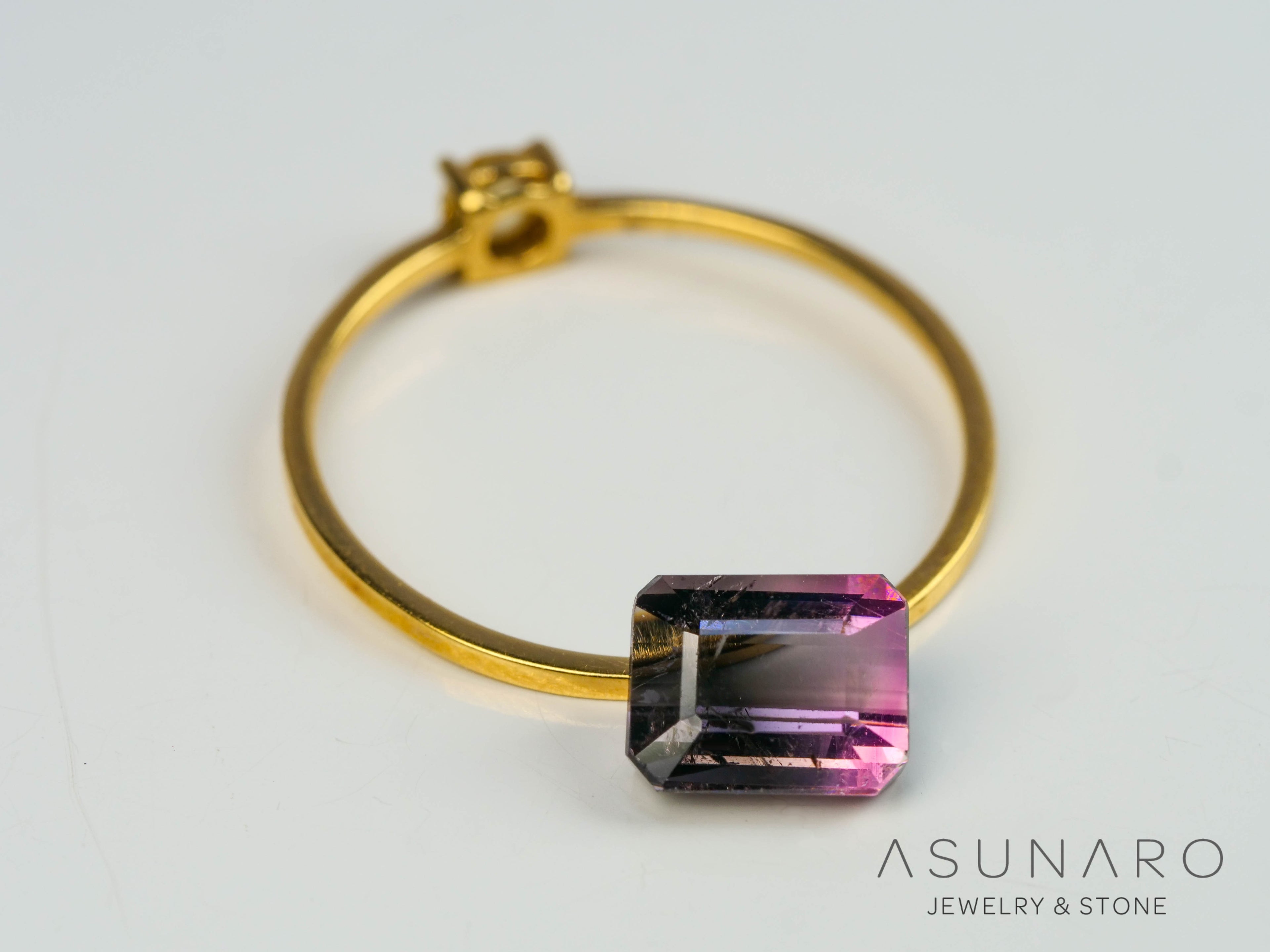 バイカラートルマリン　エメラルドカット　アフガニスタン産　1.36ct【250818-2868】