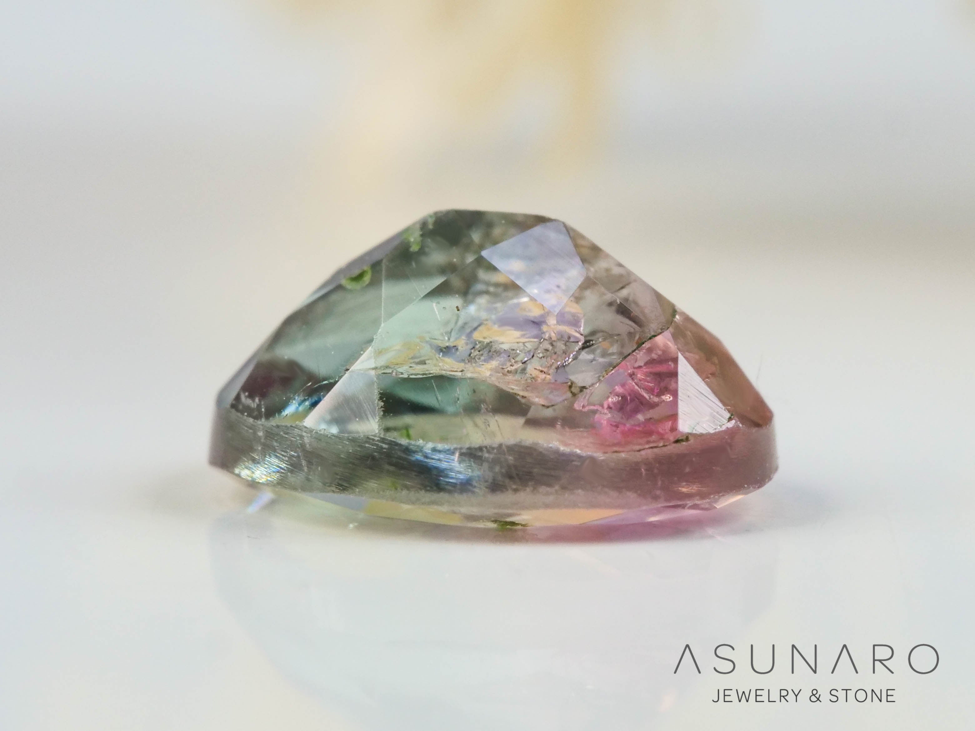 バイカラートルマリン　オーバルカット　アフガニスタン産　0.50ct【250818-2879】