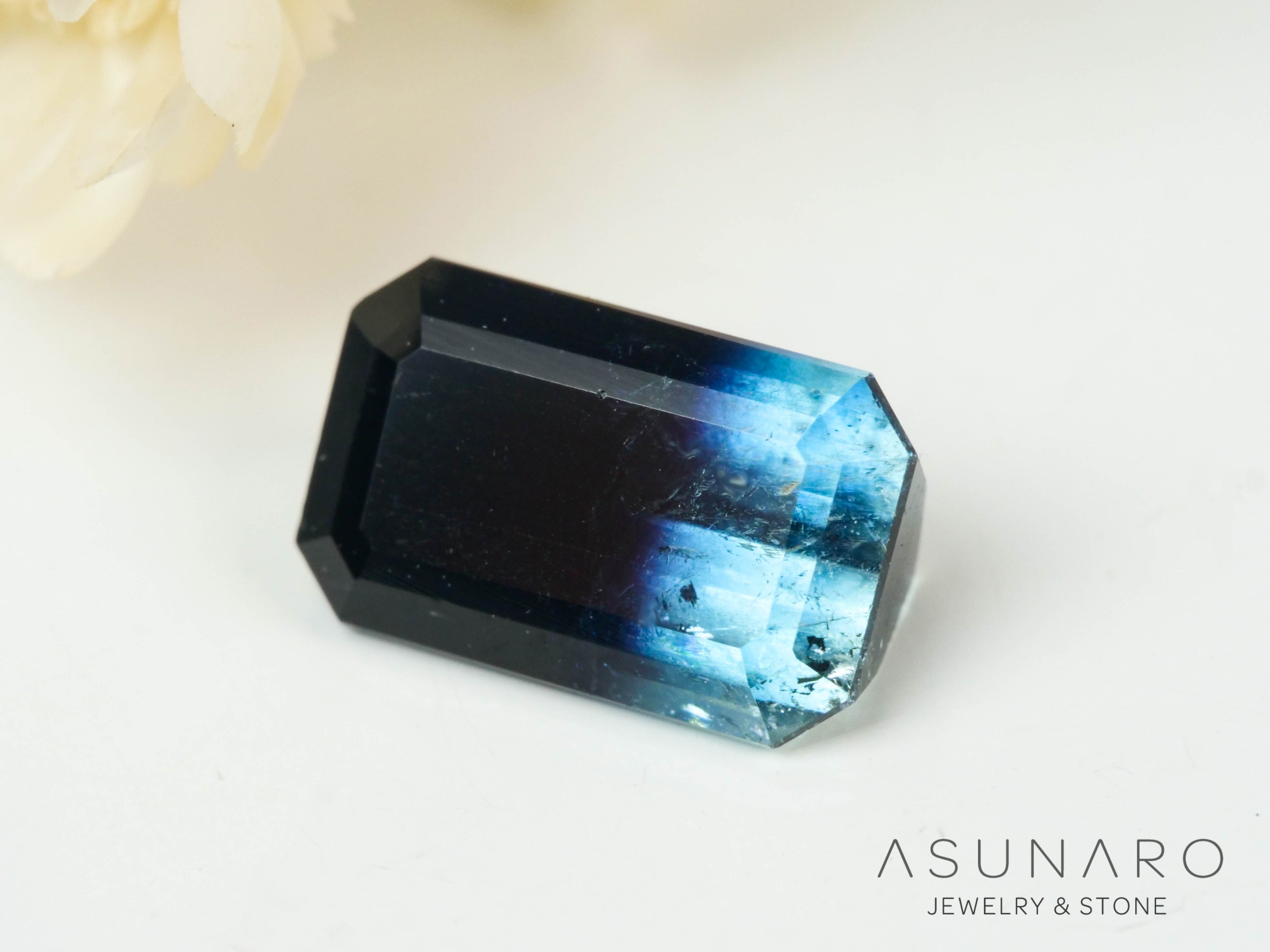 バイカラートルマリン　エメラルドカット　アフガニスタン産　0.66ct【250818-2887】