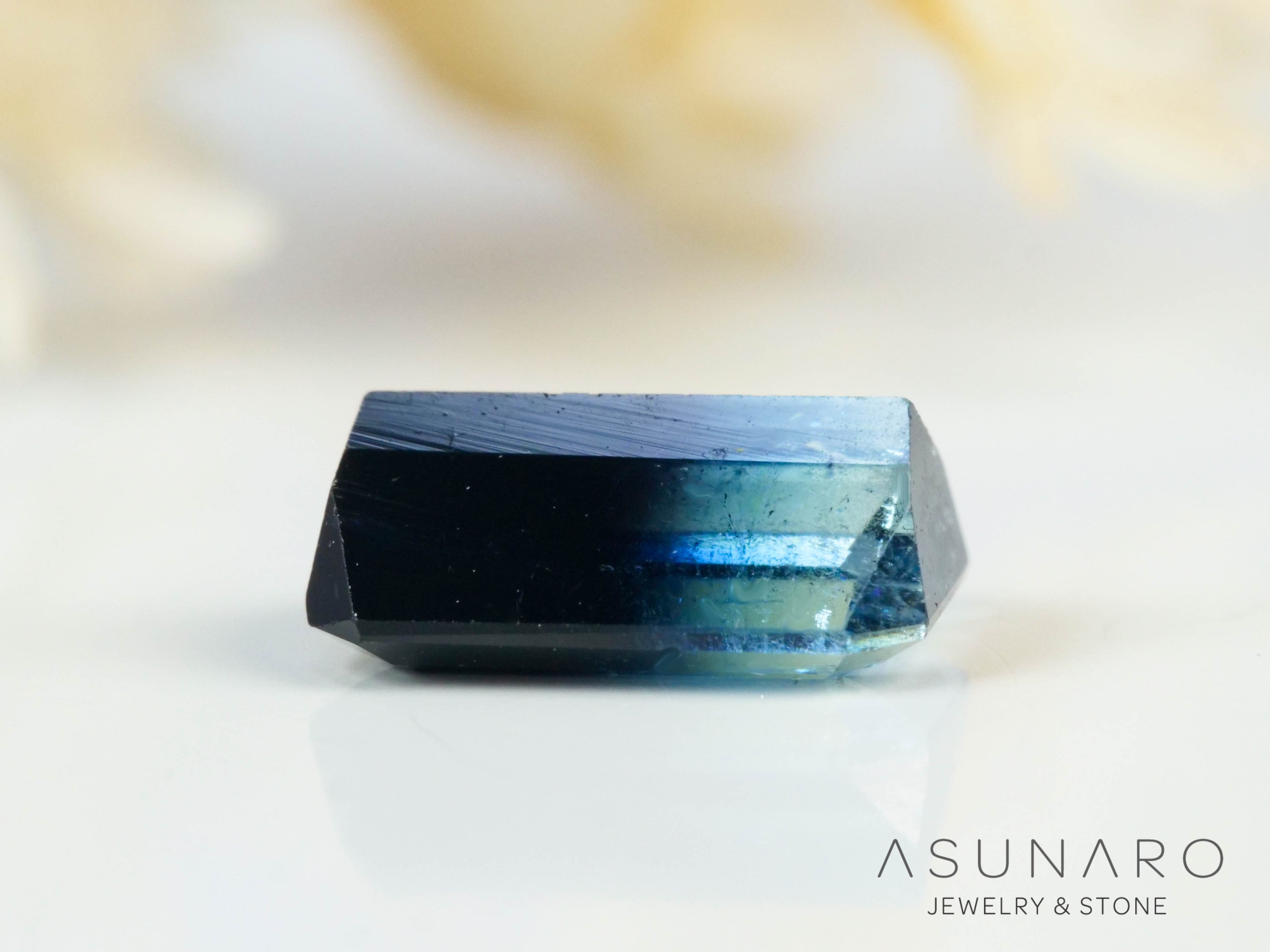 バイカラートルマリン　エメラルドカット　アフガニスタン産　0.66ct【250818-2887】