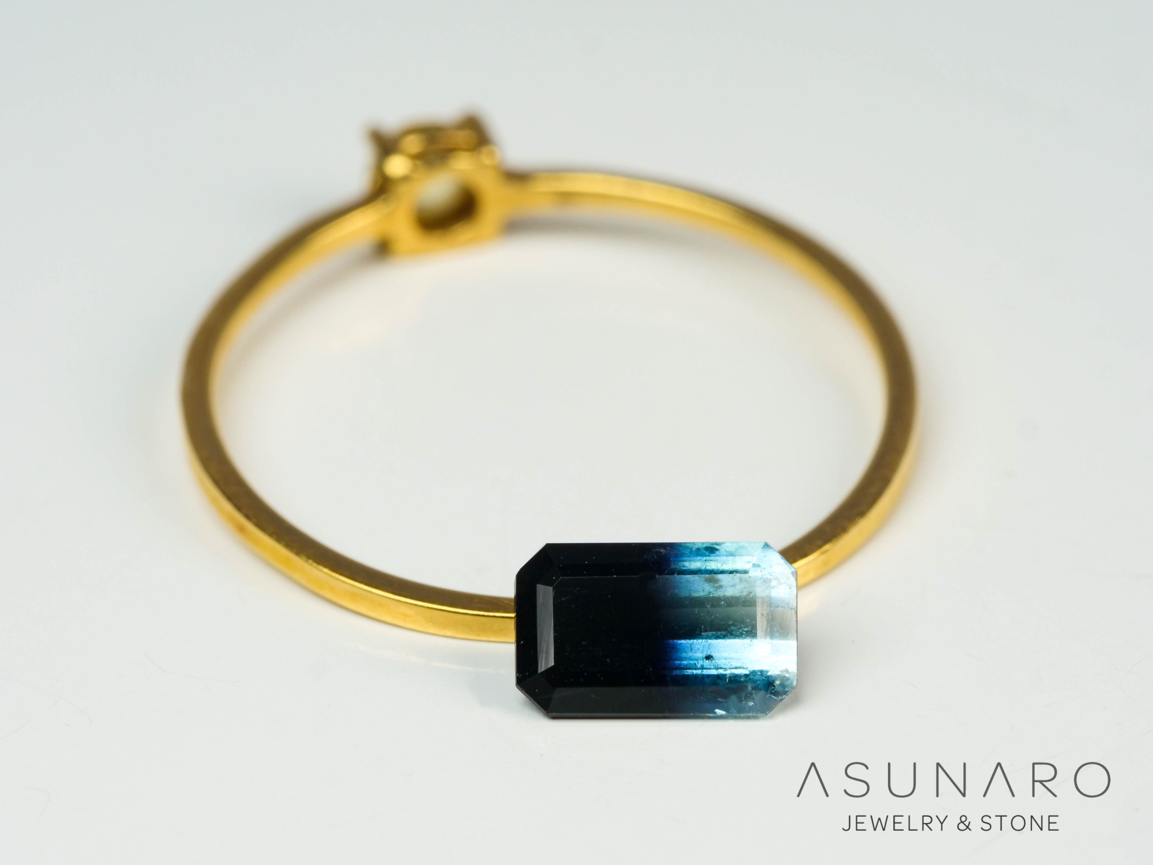 バイカラートルマリン　エメラルドカット　アフガニスタン産　0.66ct【250818-2887】