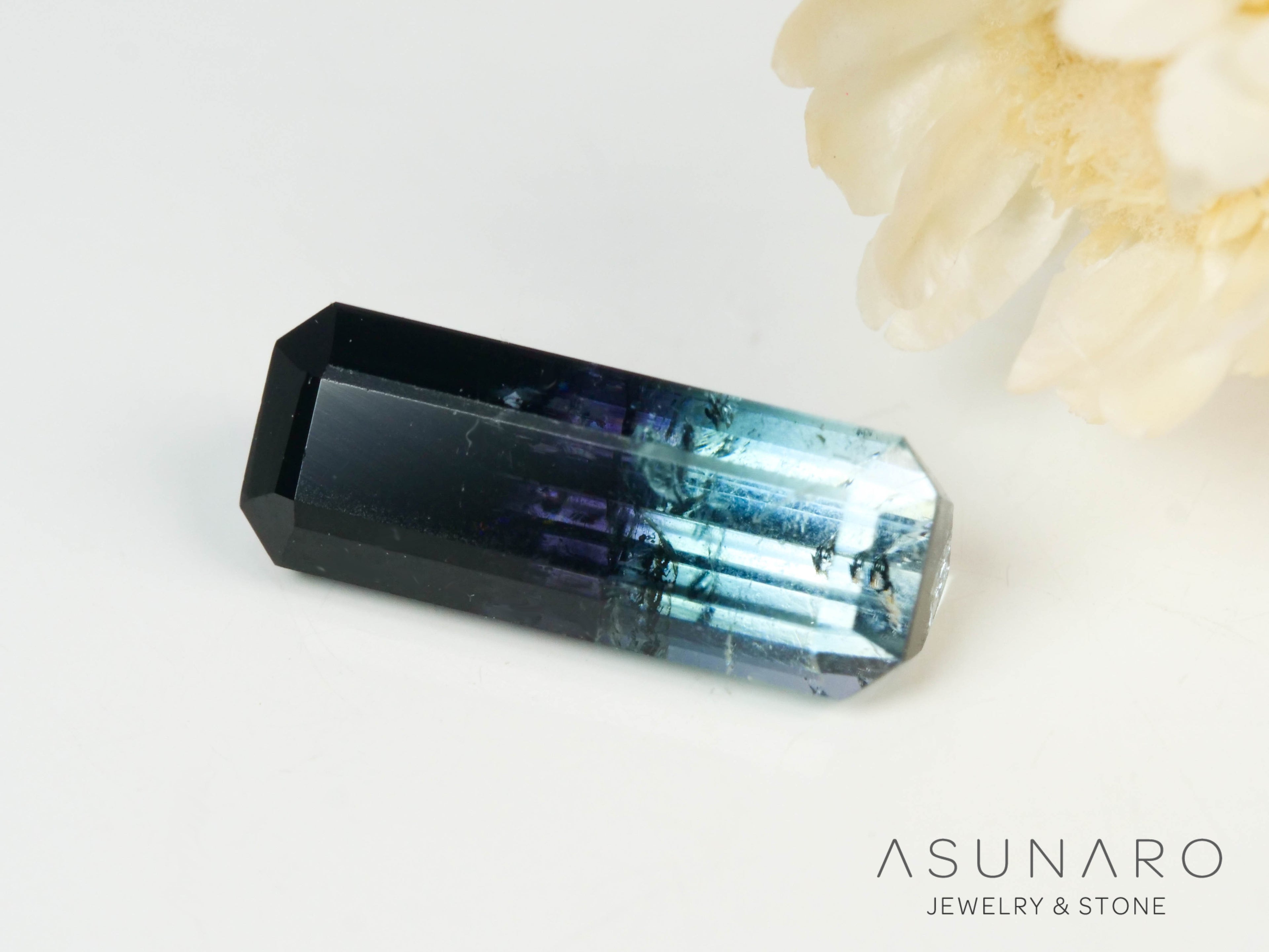 バイカラートルマリン　エメラルドカット　アフガニスタン産　0.98ct【250818-2888】