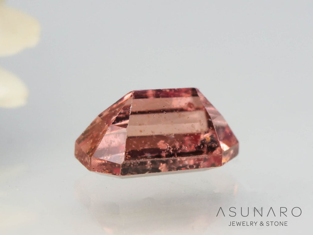 パパラチアサファイア 　エメラルドカット　 スリランカ産　ソ付き　0.44ct【250428-2972】