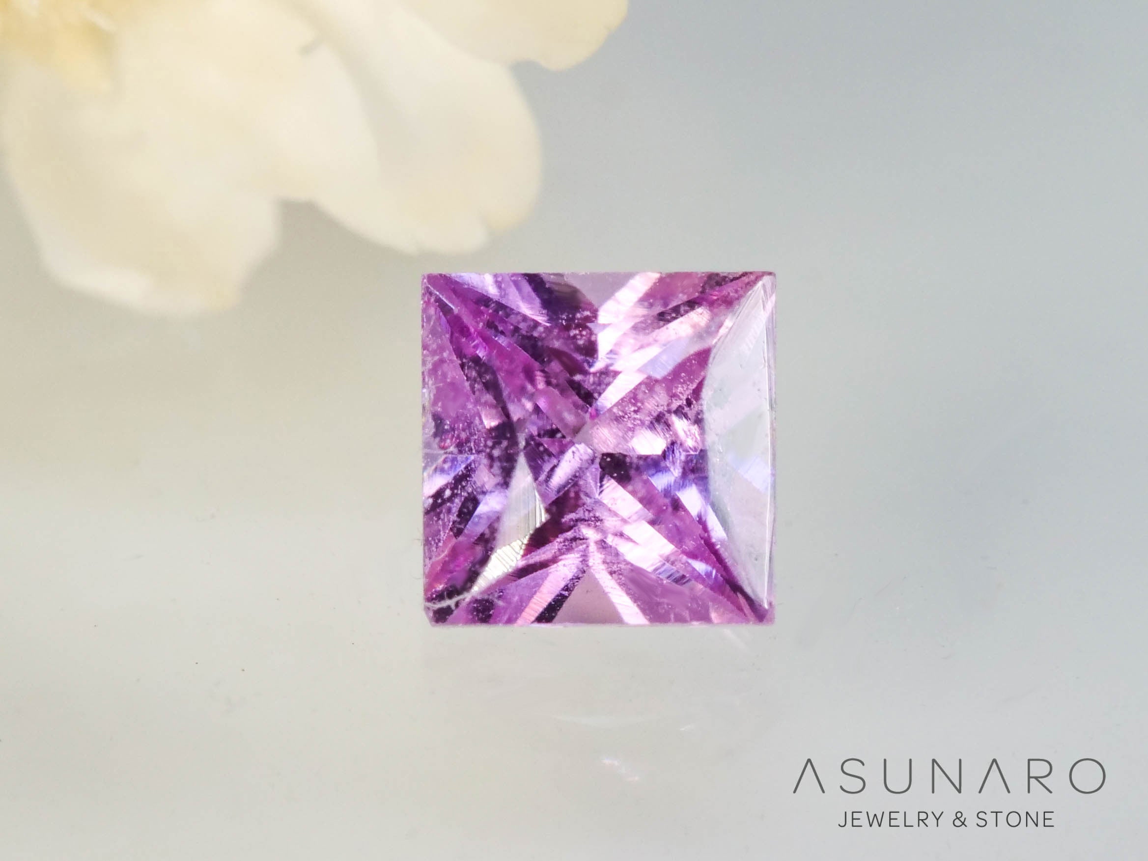aoba.1225蓮の花の輝き!★スリランカ産パパラチアサファイア★ソ付 パパラチアサファイア プリンセスカット スリランカ産 ソ付き 0.18ct
