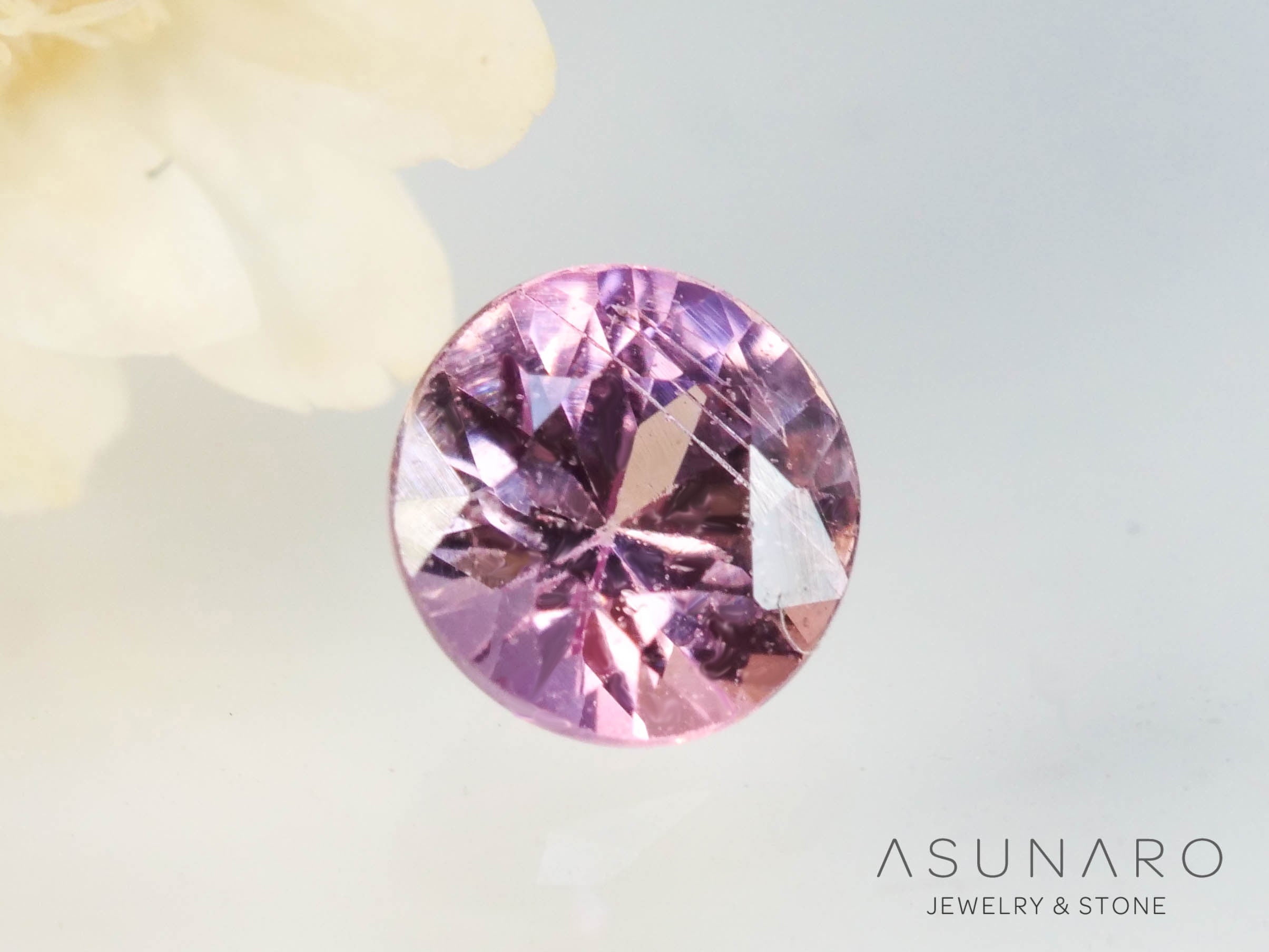 パパラチアサファイア 　ラウンドカット　 スリランカ産　ソ付き　0.17ct【250428-2974】