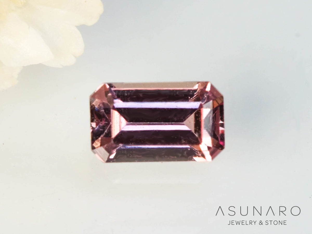 パパラチアサファイア エメラルドカット スリランカ産 ソ付き 0.33ct 